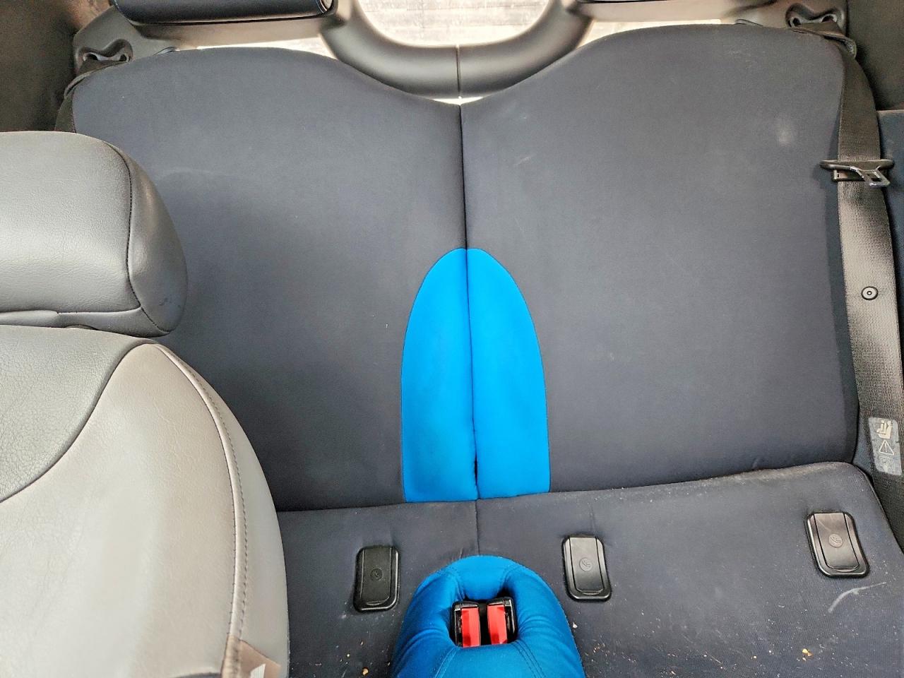 2007 Mini Cooper Blue vin: WMWRF33567TG16664