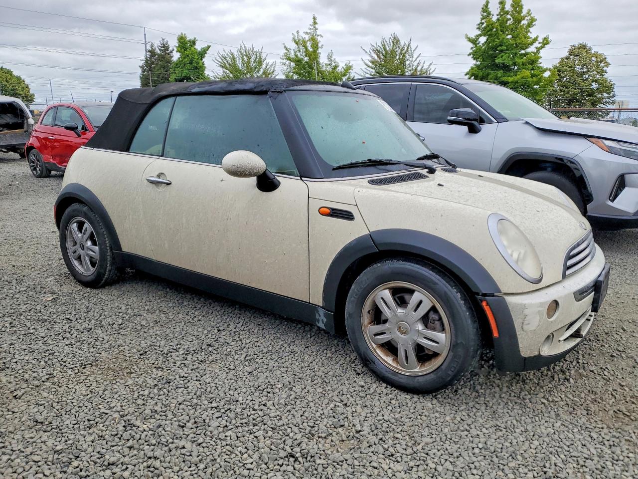 2008 Mini Cooper Cream vin: WMWRF33568TF68164
