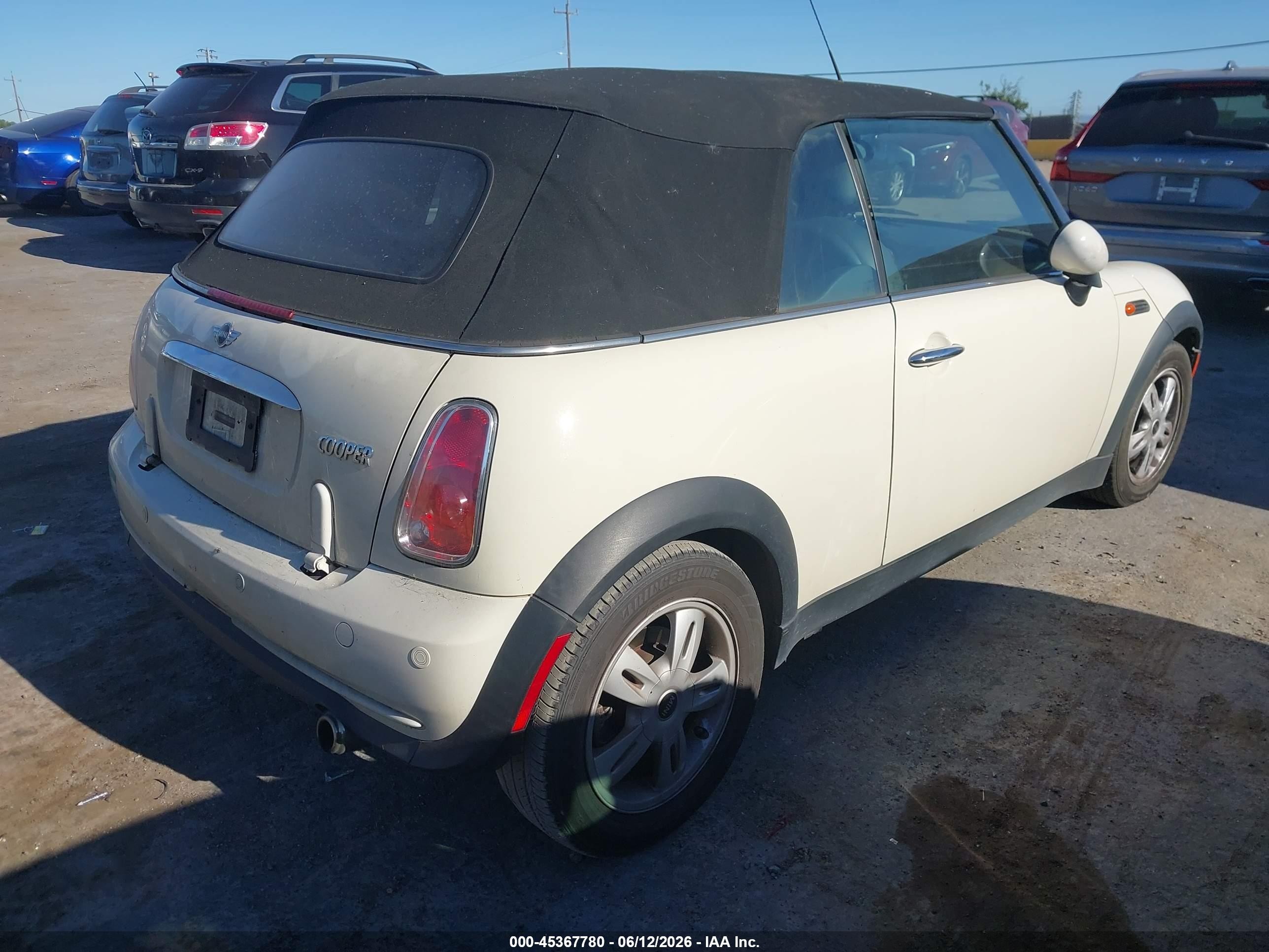2008 Mini Cooper   Cream vin: WMWRF33568TG19159