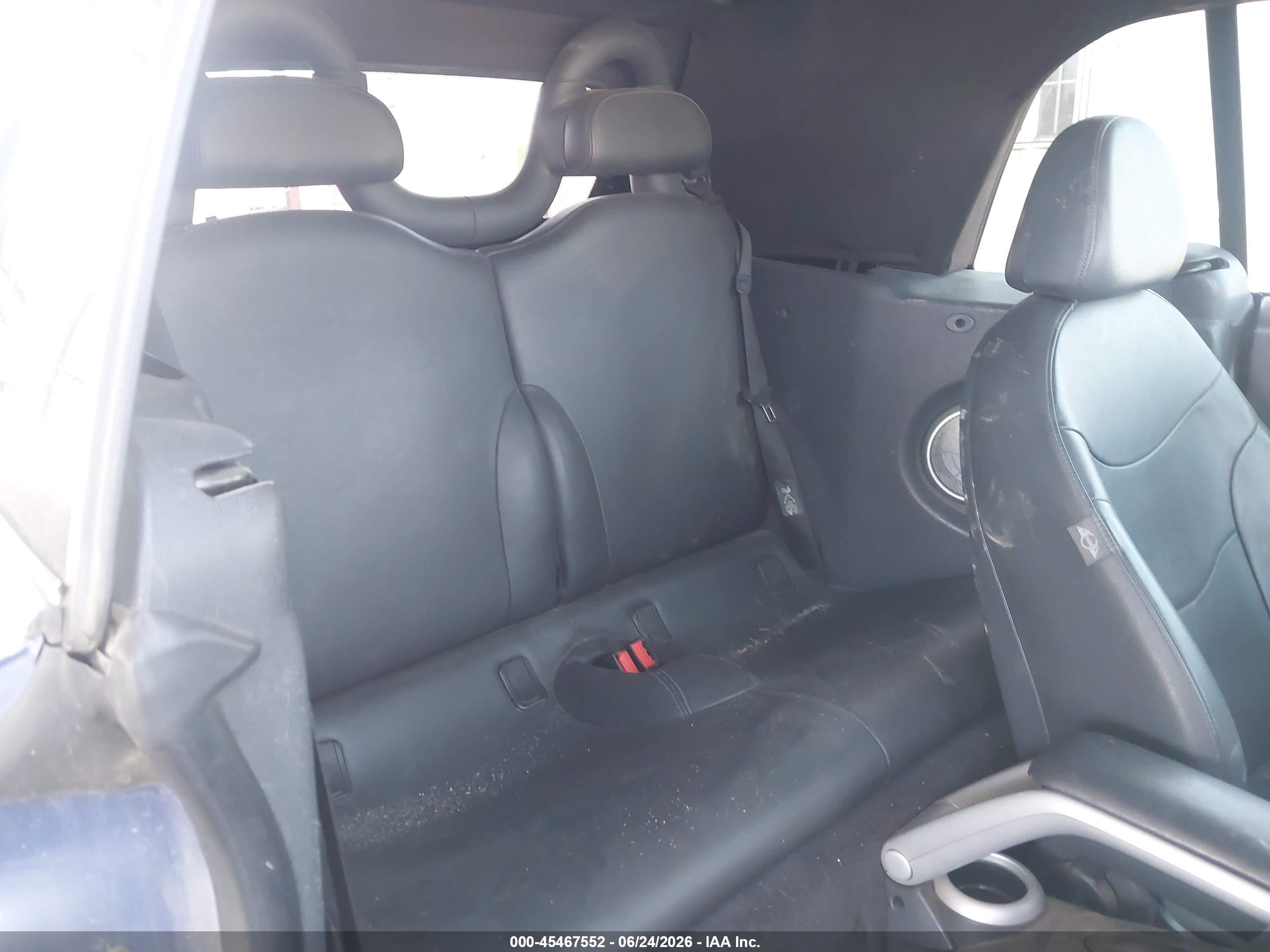 2005 Mini Cooper   Blue vin: WMWRF33585TG13360
