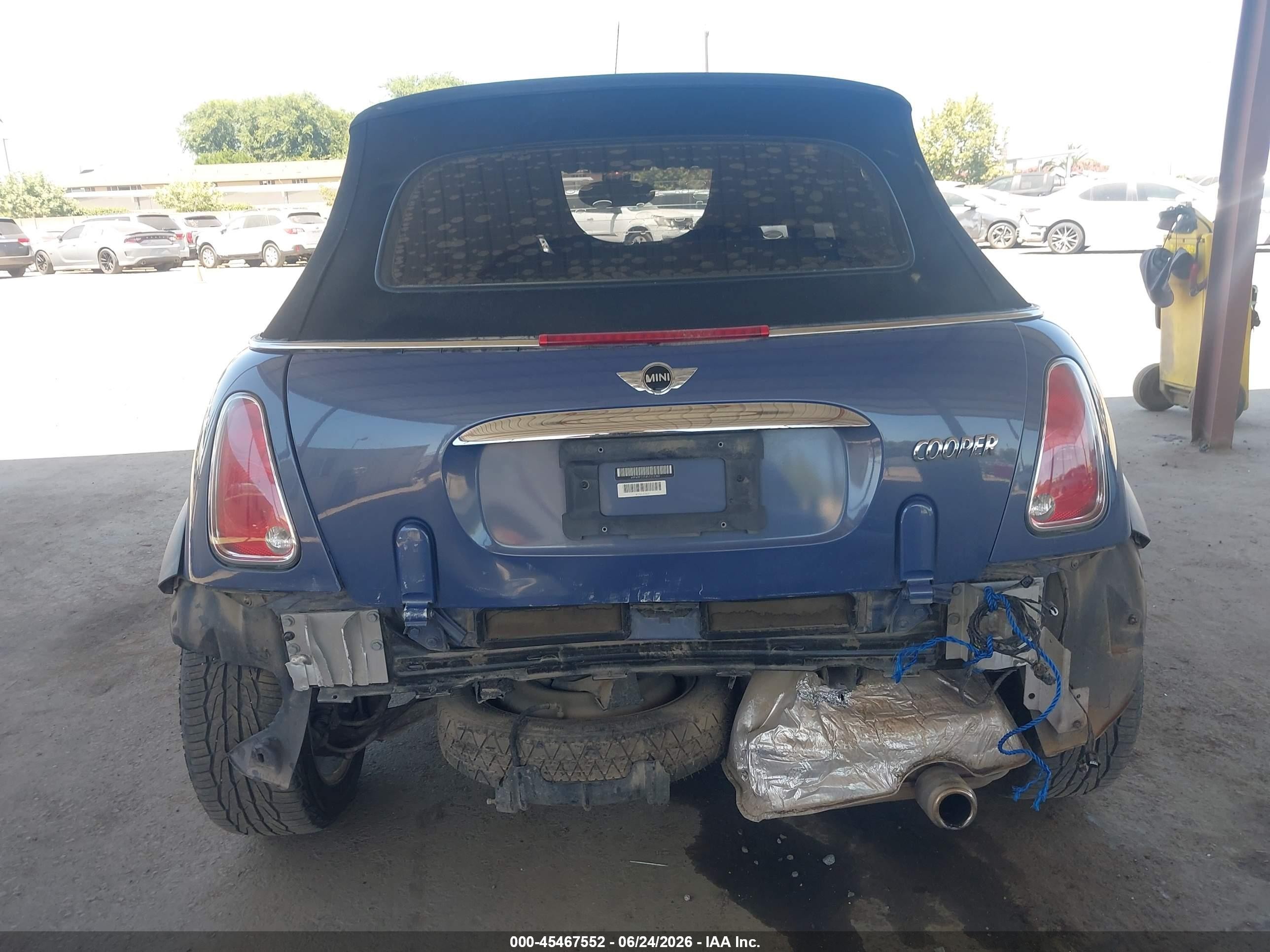 2005 Mini Cooper   Blue vin: WMWRF33585TG13360