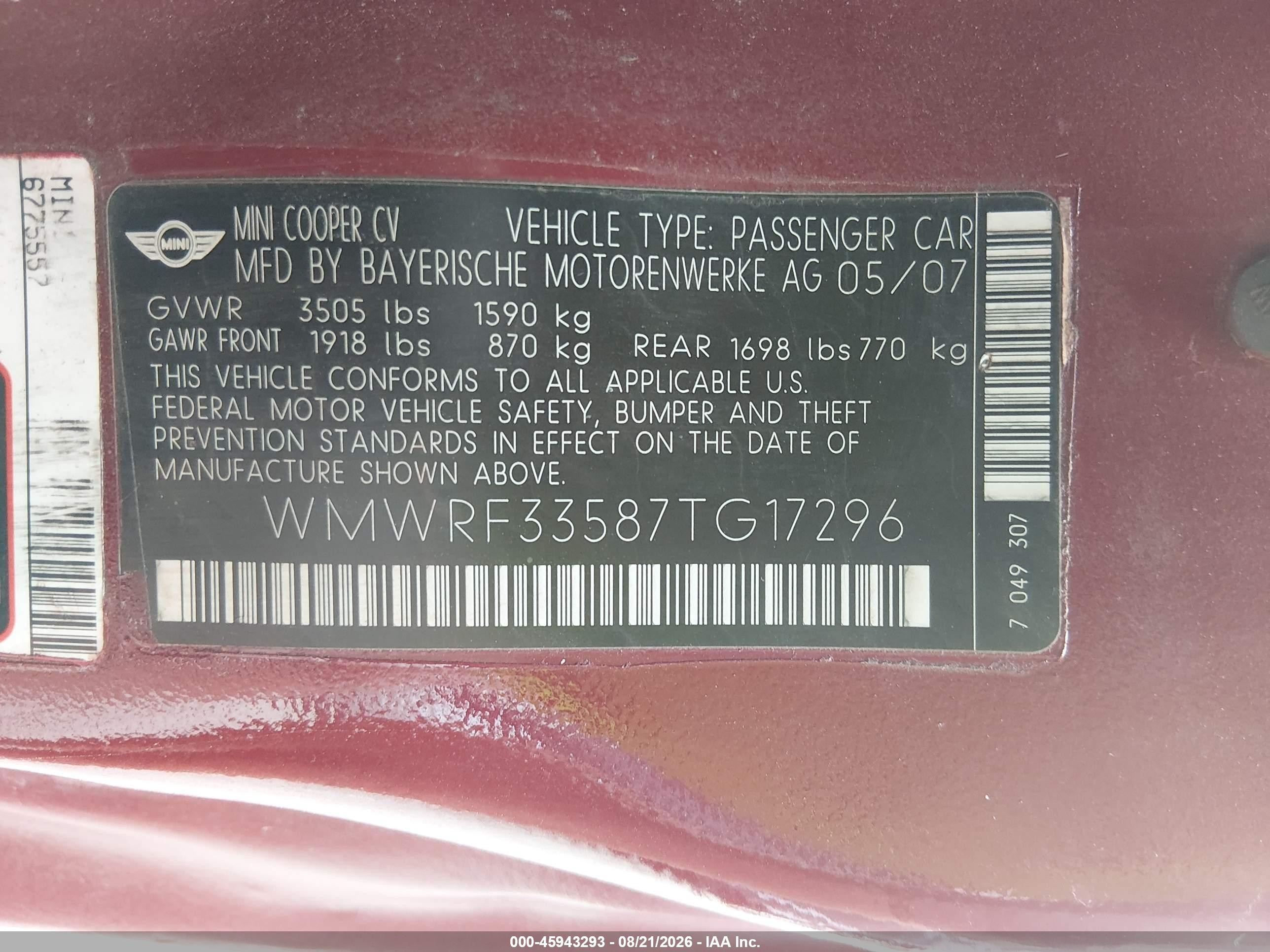 2007 Mini Cooper Maroon vin: WMWRF33587TG17296