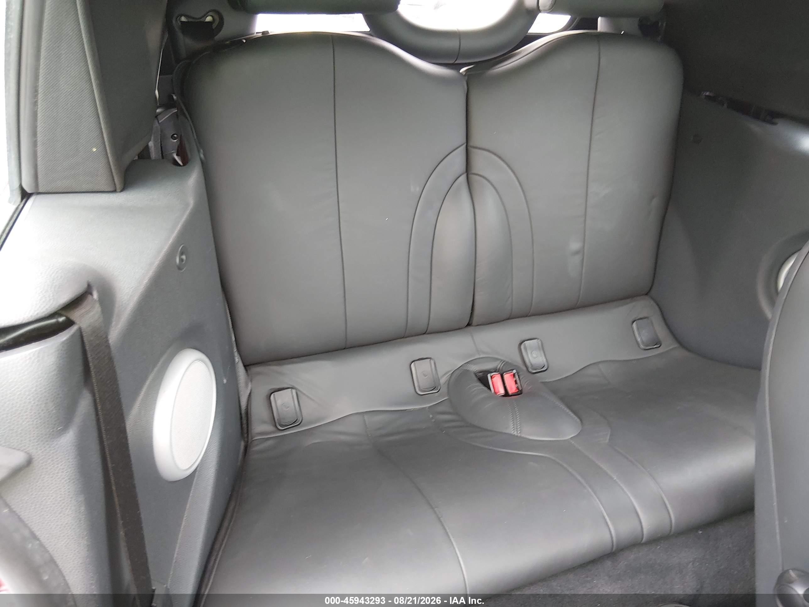 2007 Mini Cooper Maroon vin: WMWRF33587TG17296