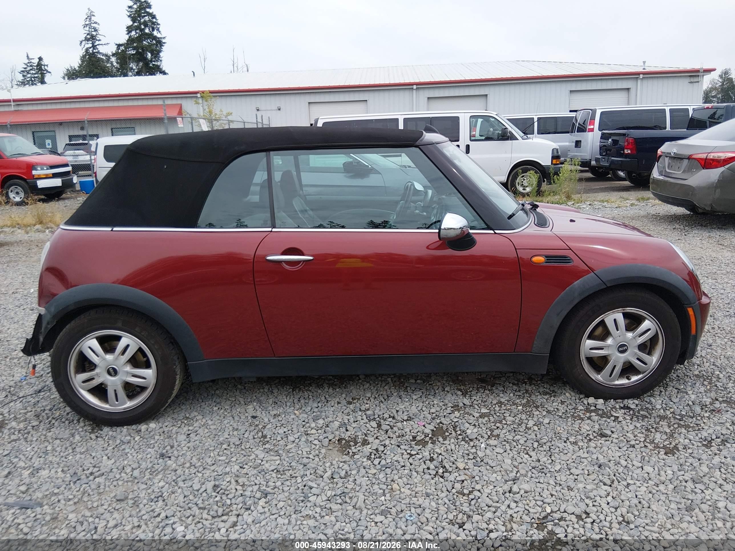 2007 Mini Cooper Maroon vin: WMWRF33587TG17296
