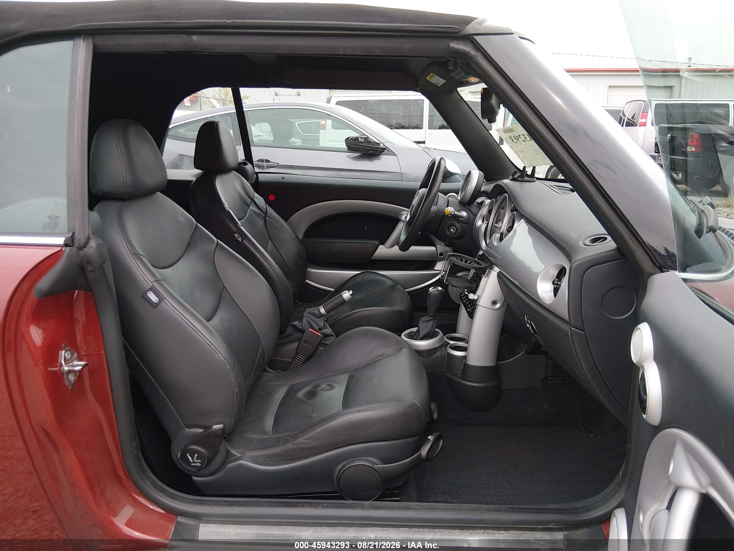 2007 Mini Cooper Maroon vin: WMWRF33587TG17296