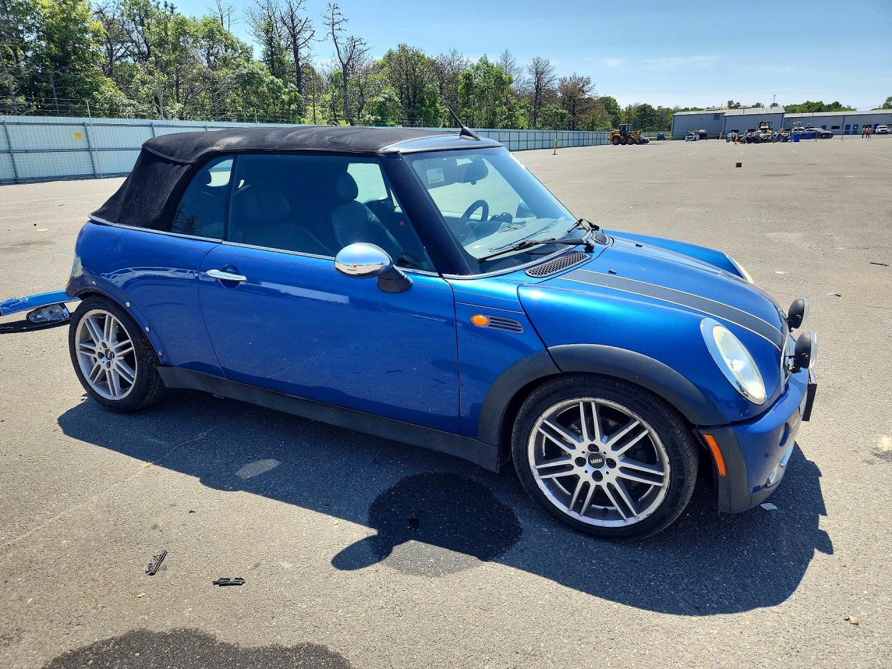 2006 Mini Cooper Blue vin: WMWRF335X6TG14253
