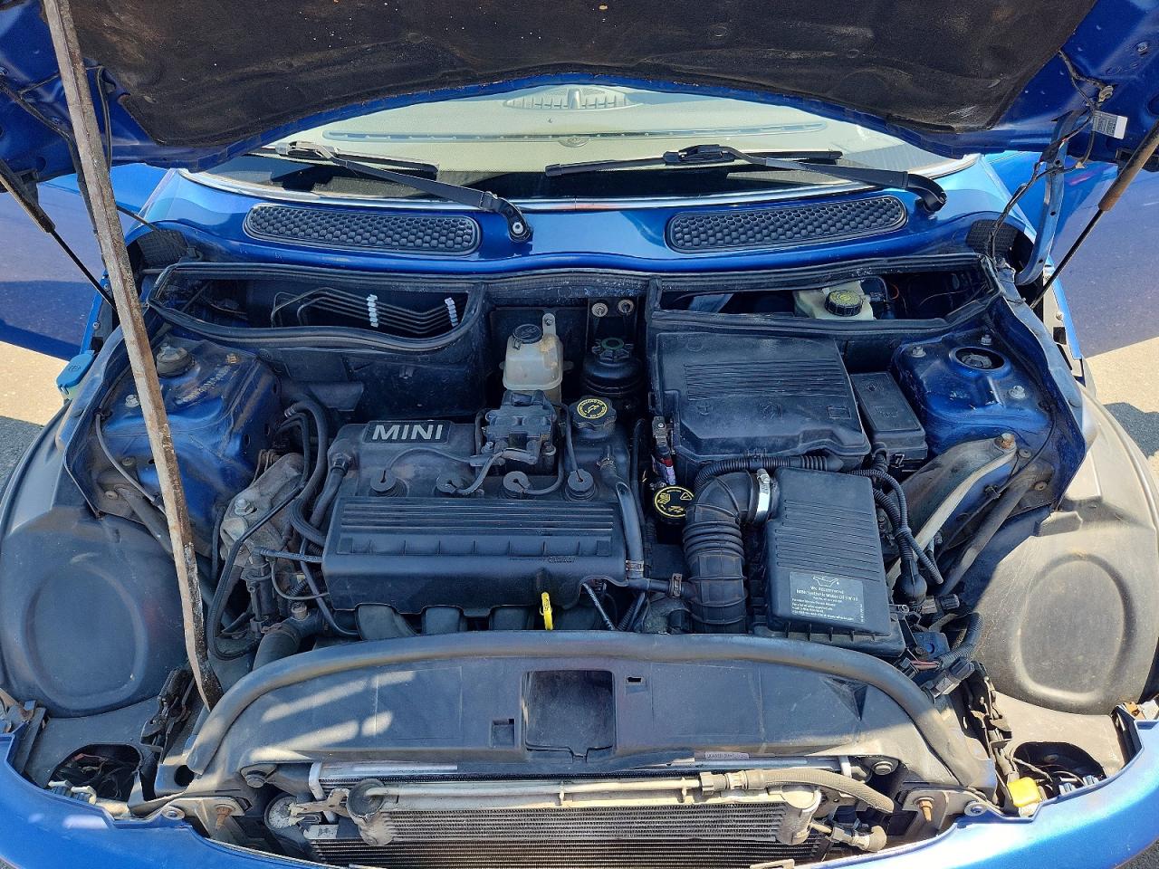 2006 Mini Cooper Blue vin: WMWRF335X6TG14253