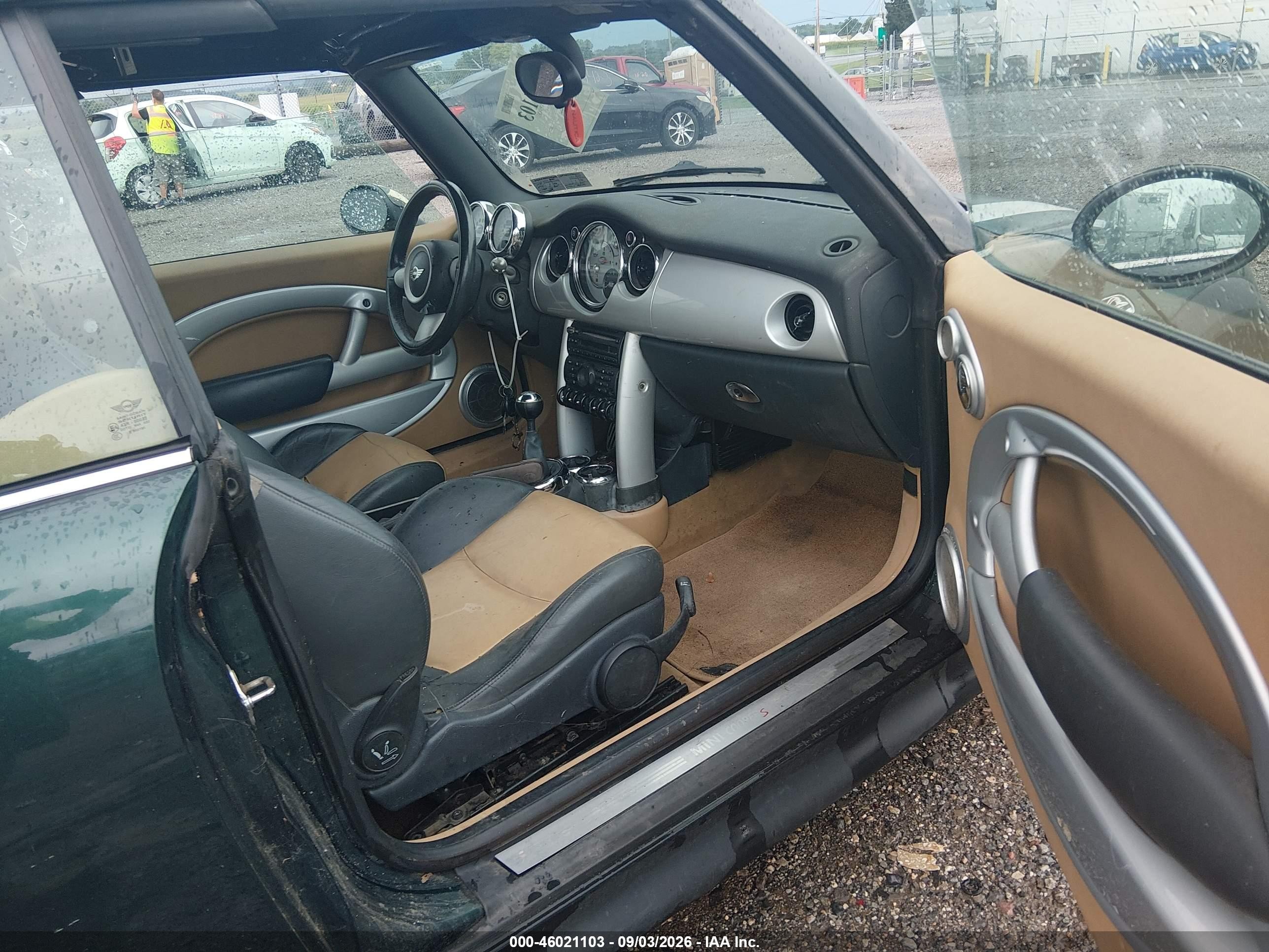 2005 Mini Cooper S   Зеленый vin: WMWRH33435TF80723