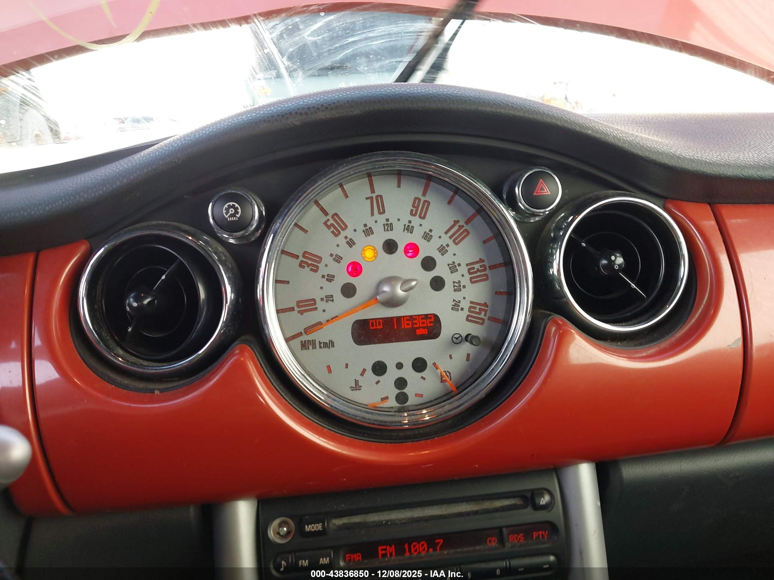 2005 Mini Cooper S   Orange vin: WMWRH33455TF81002