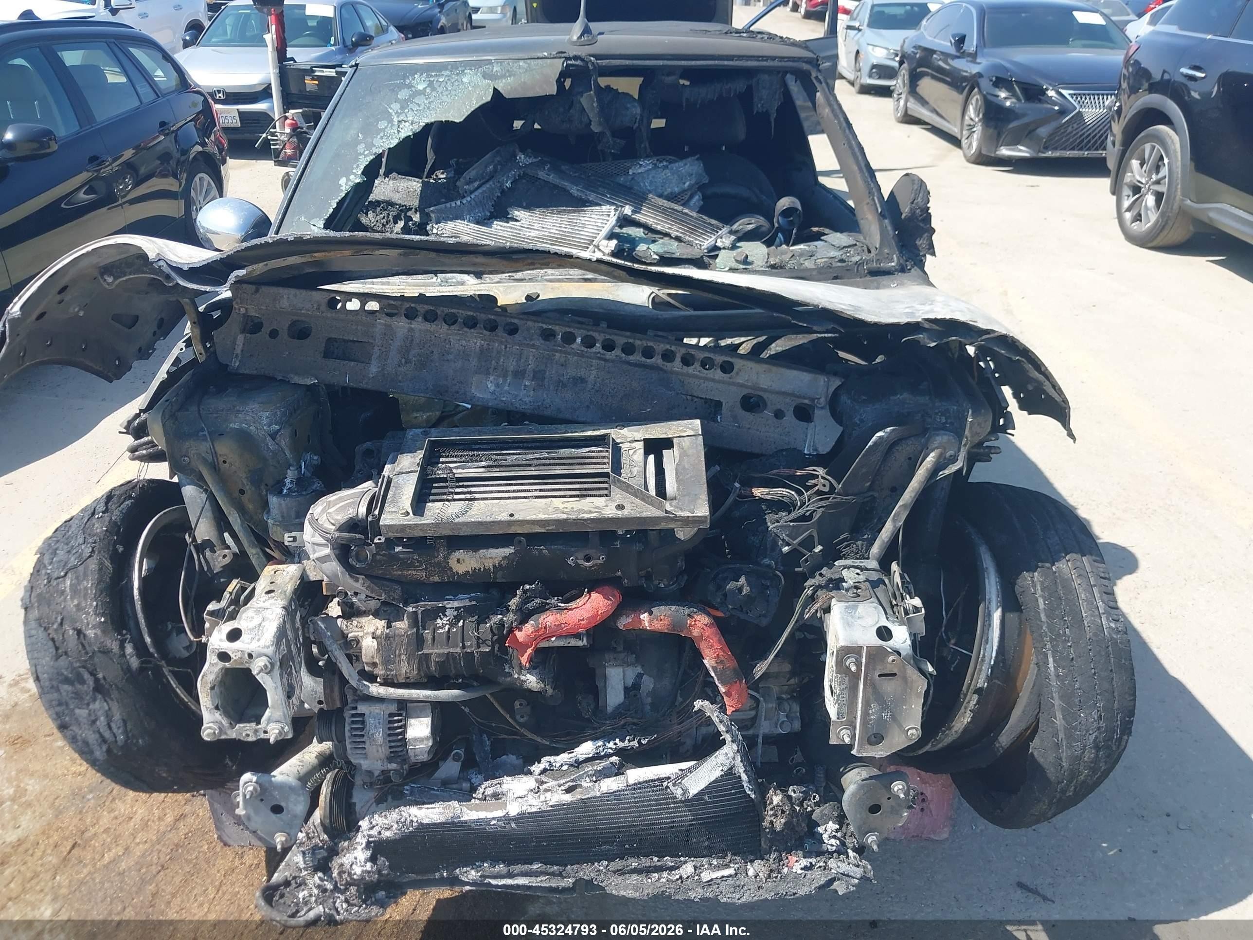 2005 Mini Cooper S   Серый vin: WMWRH33475TF81812