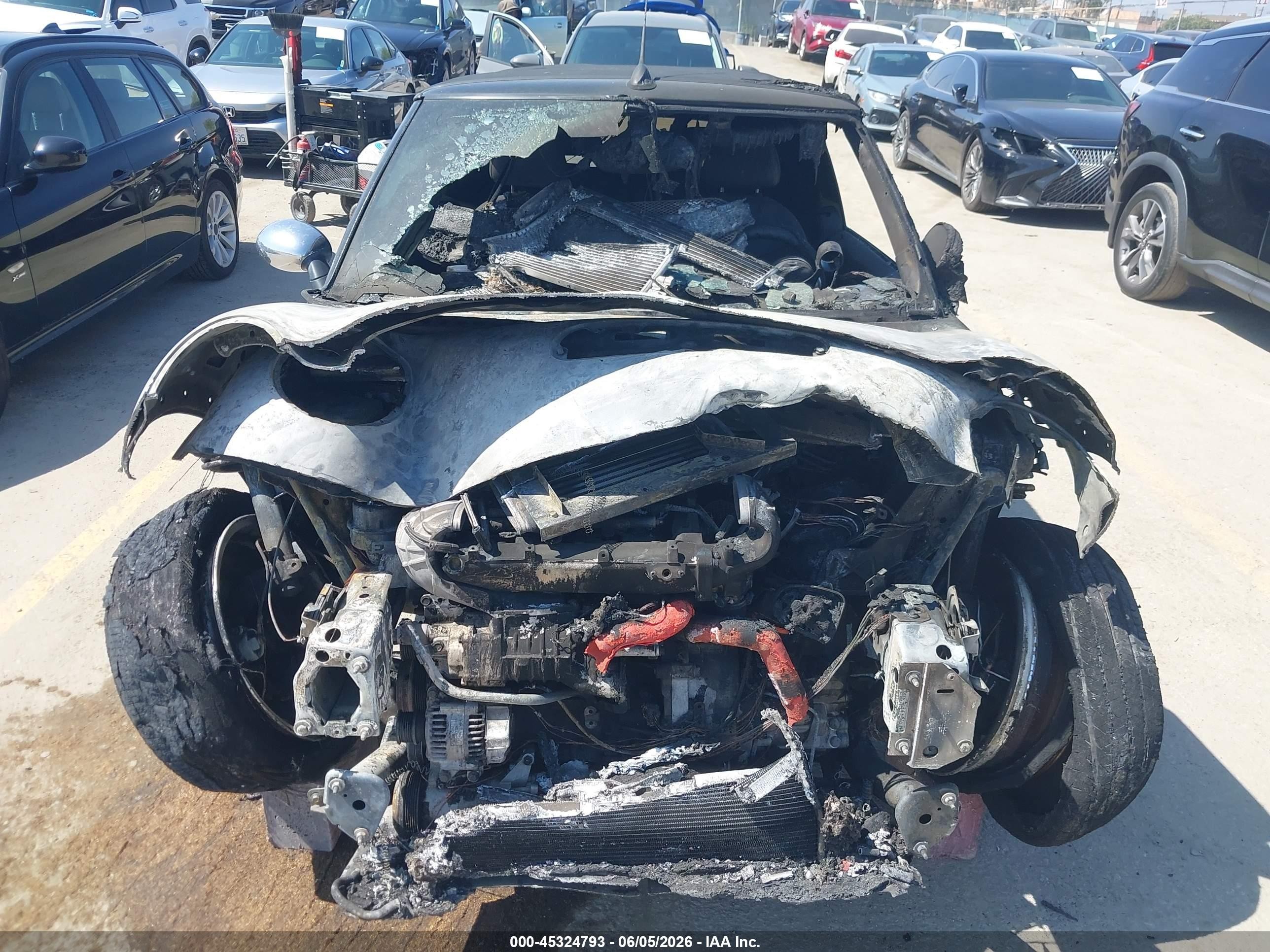 2005 Mini Cooper S   Серый vin: WMWRH33475TF81812