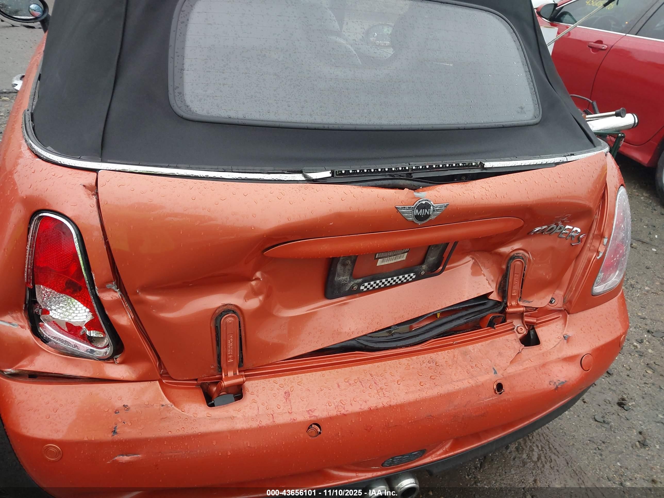 2005 Mini Cooper S   Orange vin: WMWRH334X5TF81383