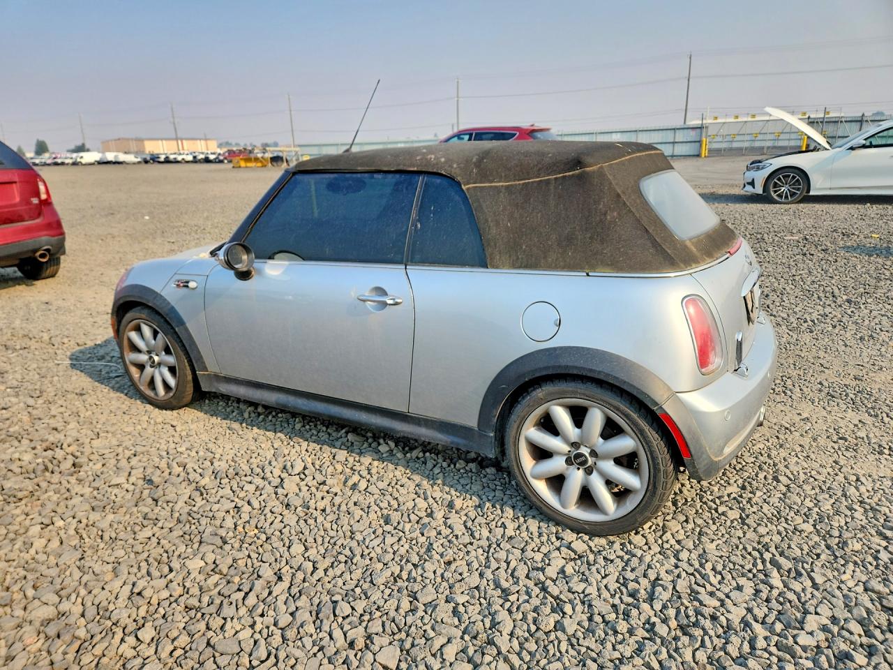 2005 Mini Cooper S Silver vin: WMWRH33515TF85637