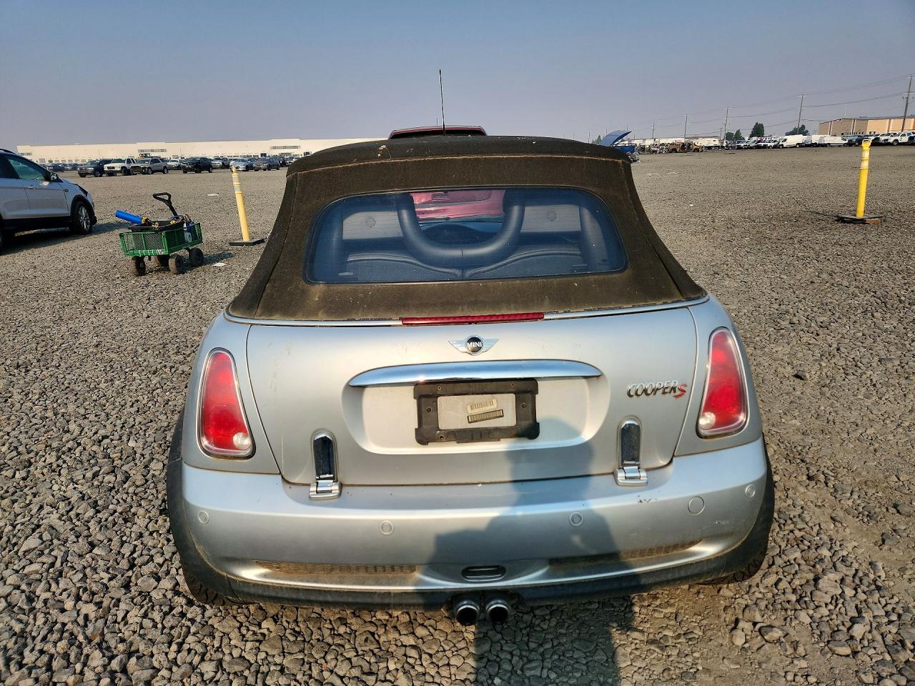 2005 Mini Cooper S Silver vin: WMWRH33515TF85637