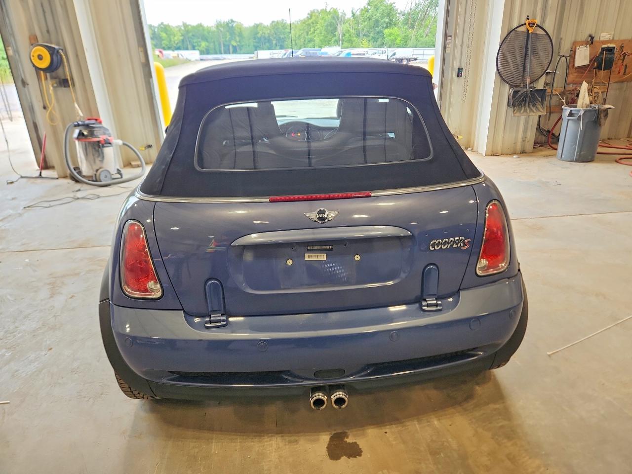 2007 Mini Cooper S Blue vin: WMWRH33517TL94283