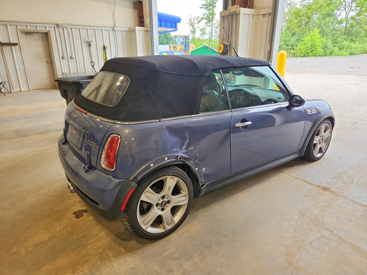 2007 Mini Cooper S Blue vin: WMWRH33517TL94283