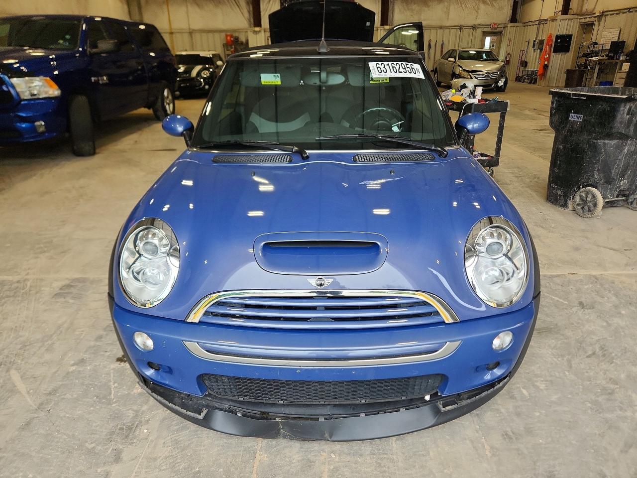 2007 Mini Cooper S Blue vin: WMWRH33517TL94283