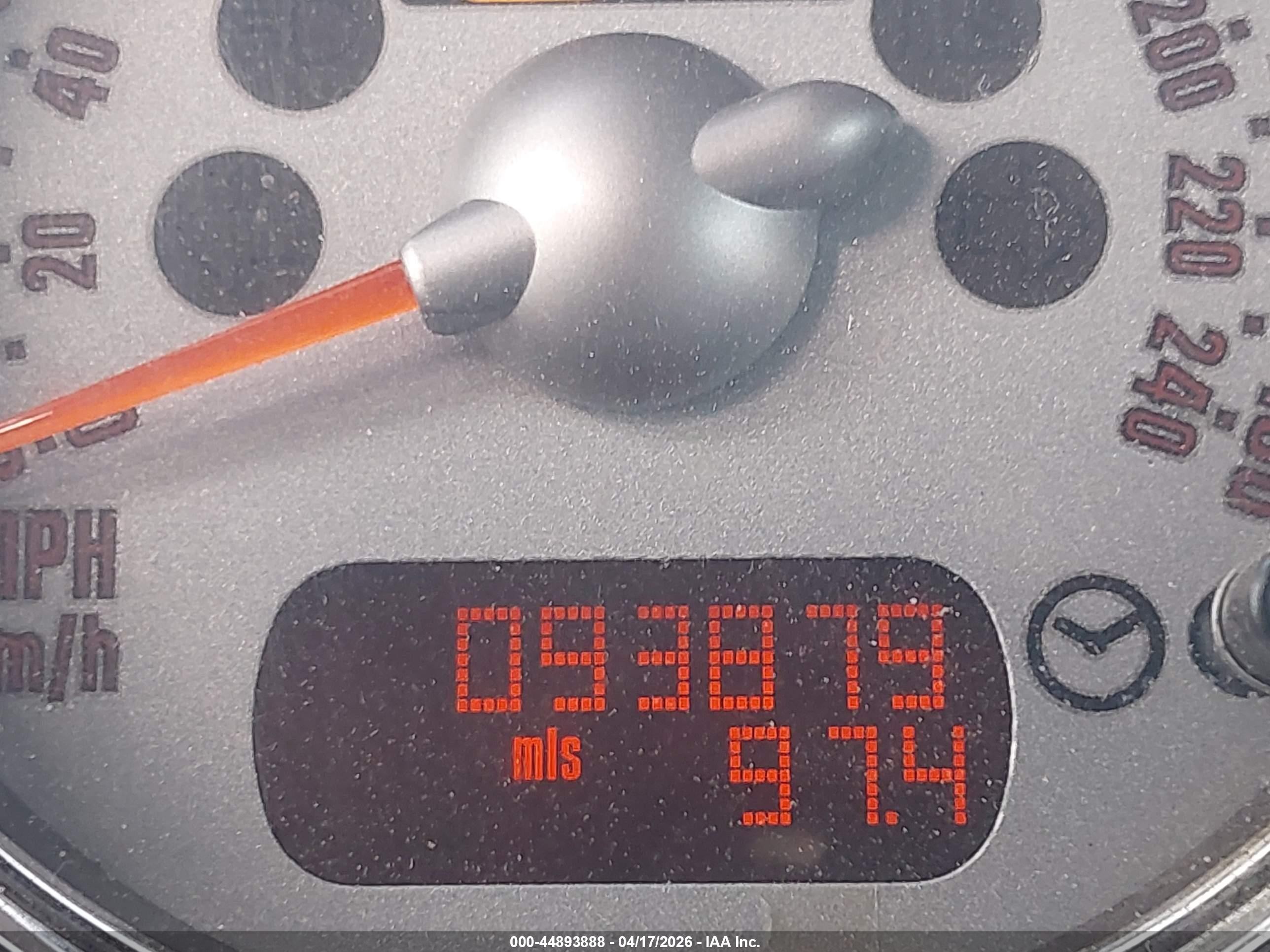 2007 Mini Cooper S   Silver vin: WMWRH33527TL95524
