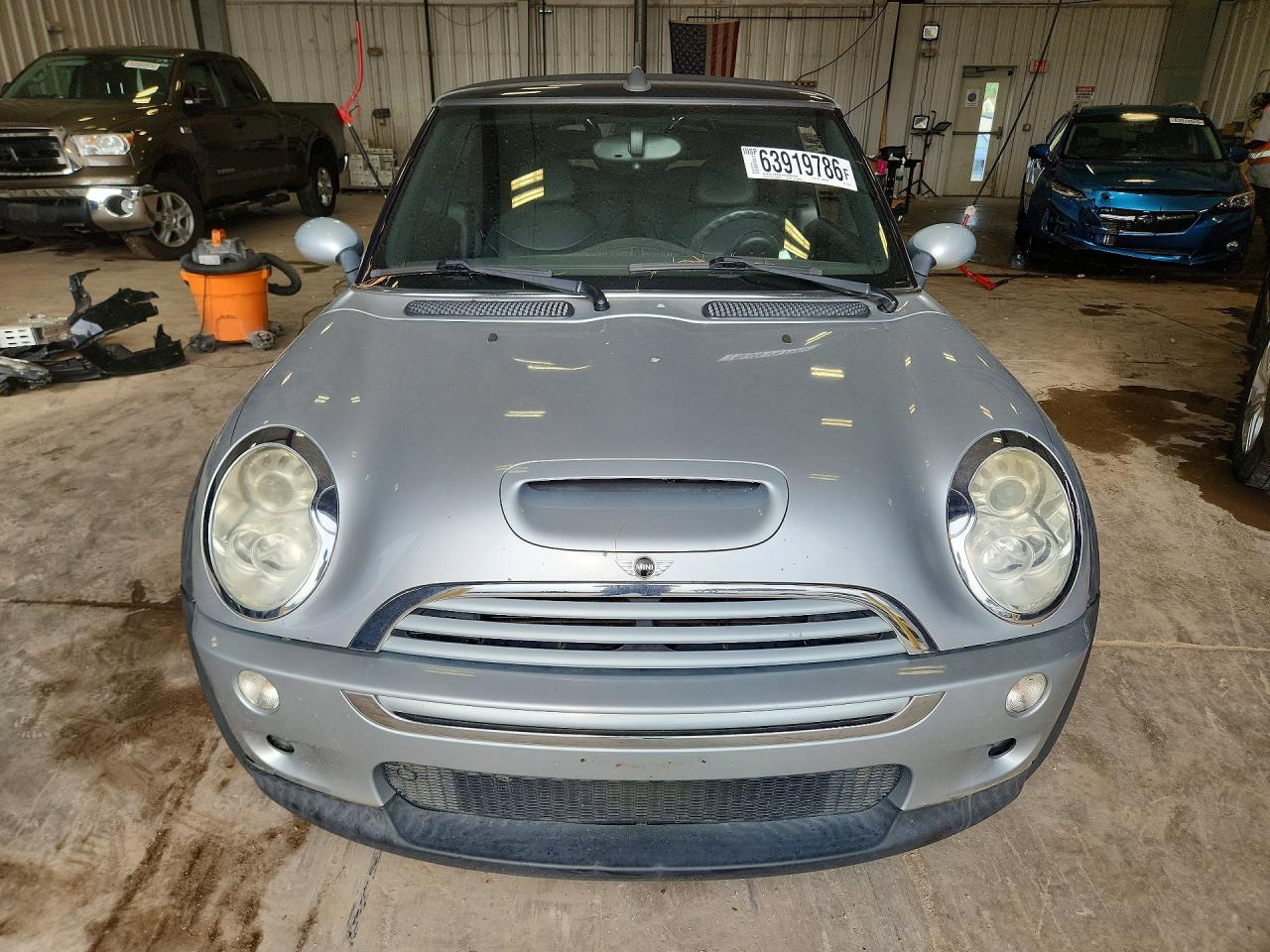 2006 Mini Cooper S Серебряный vin: WMWRH33536TL93537