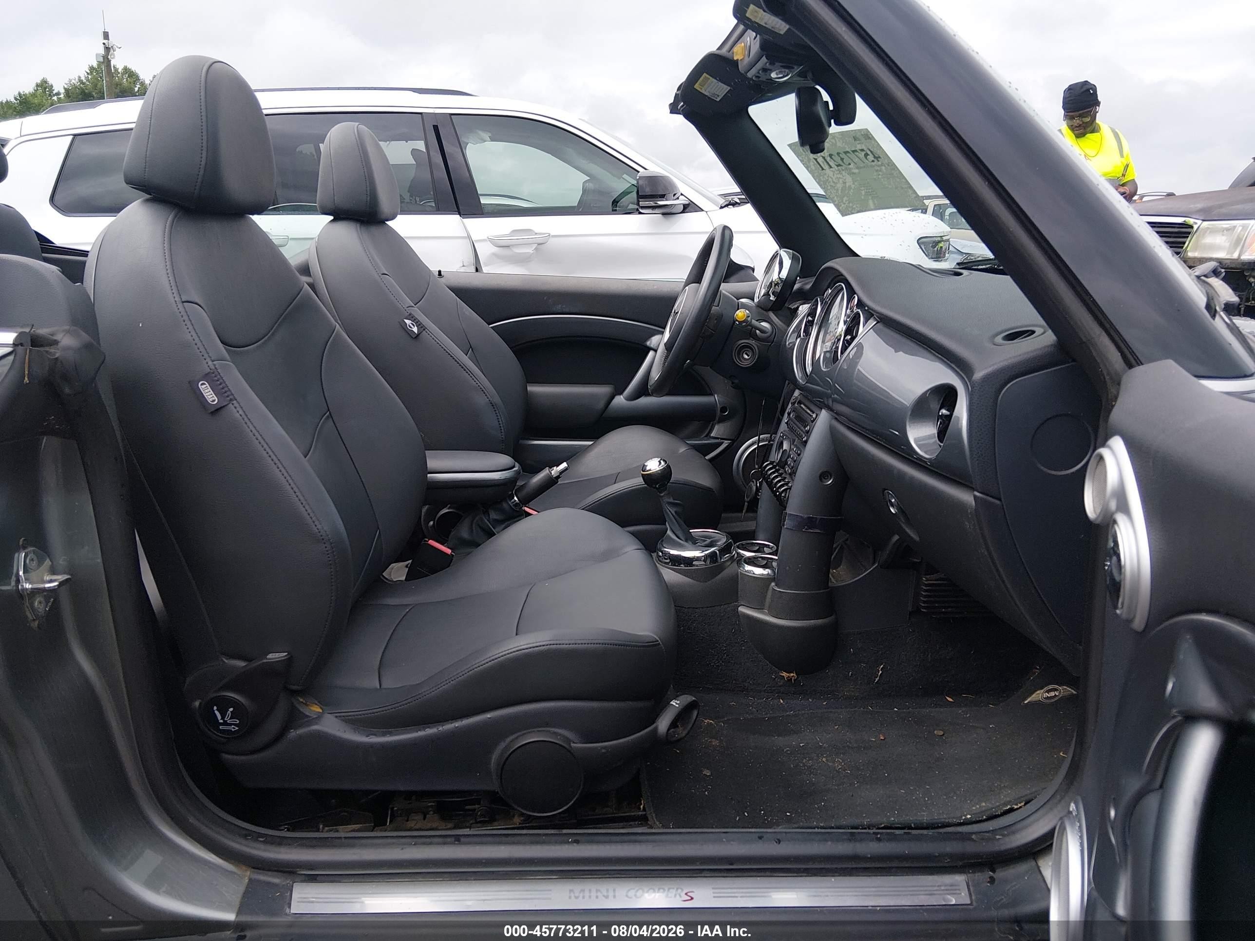 2007 Mini Cooper S   Gray vin: WMWRH33537TJ44561