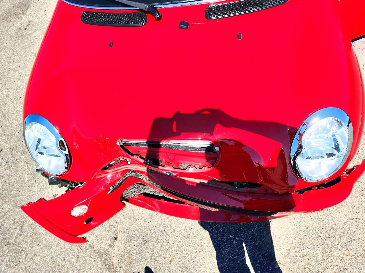 2005 Mini Cooper S Red vin: WMWRH33545TK55956