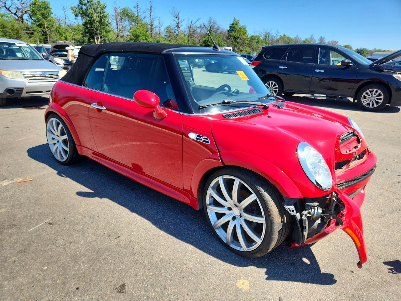 2005 Mini Cooper S Red vin: WMWRH33545TK55956