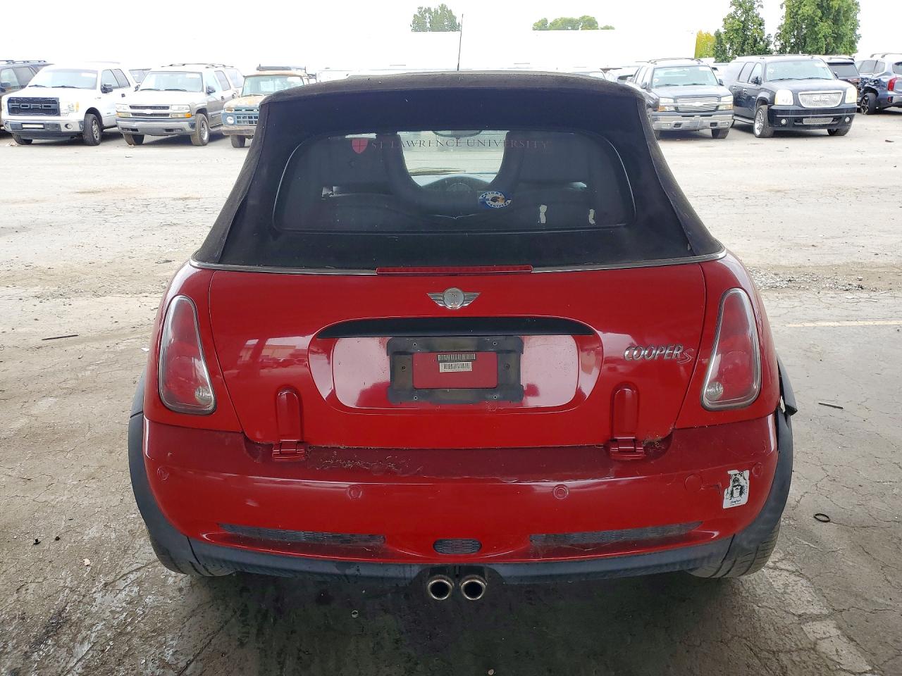 2006 Mini Cooper S Red vin: WMWRH33546TF89179