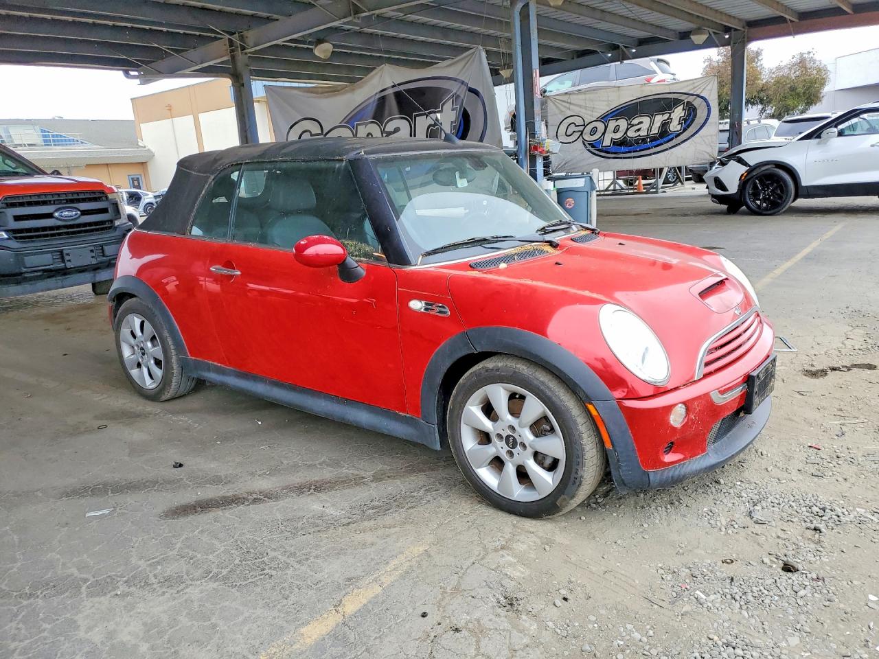 2006 Mini Cooper S Red vin: WMWRH33546TF89179