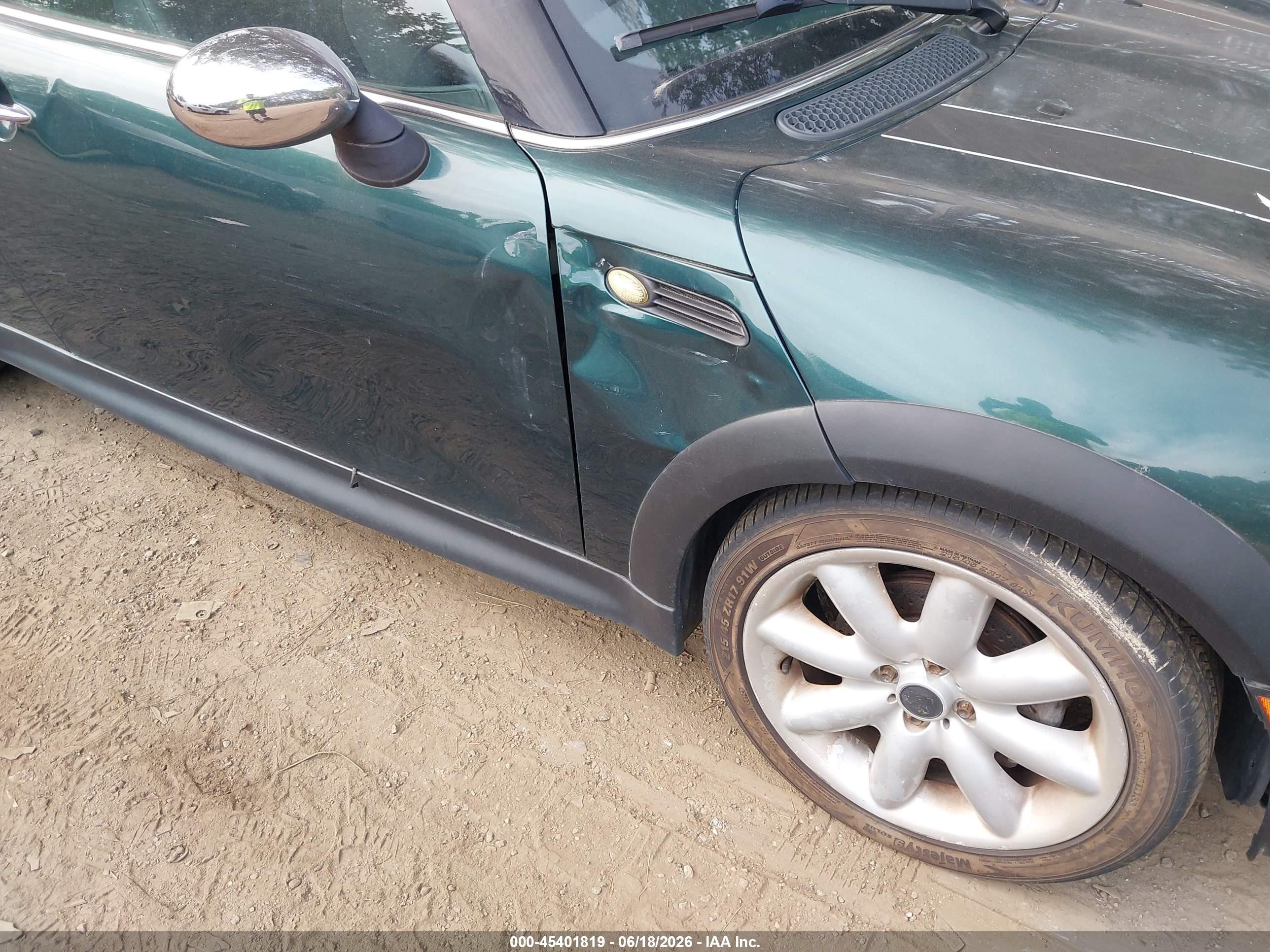 2006 Mini Cooper S   Green vin: WMWRH33546TJ42204