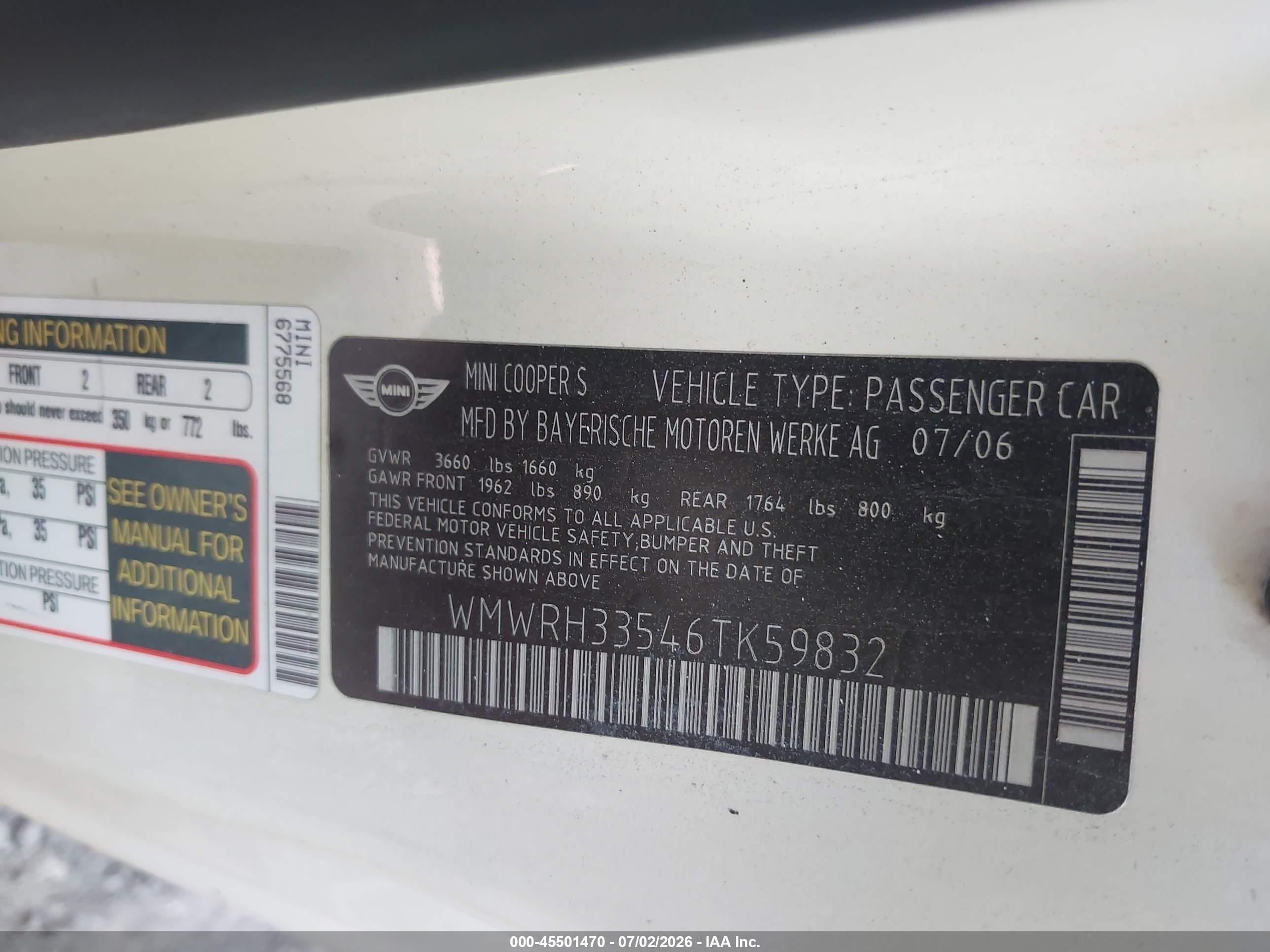 2006 Mini Cooper S   White vin: WMWRH33546TK59832