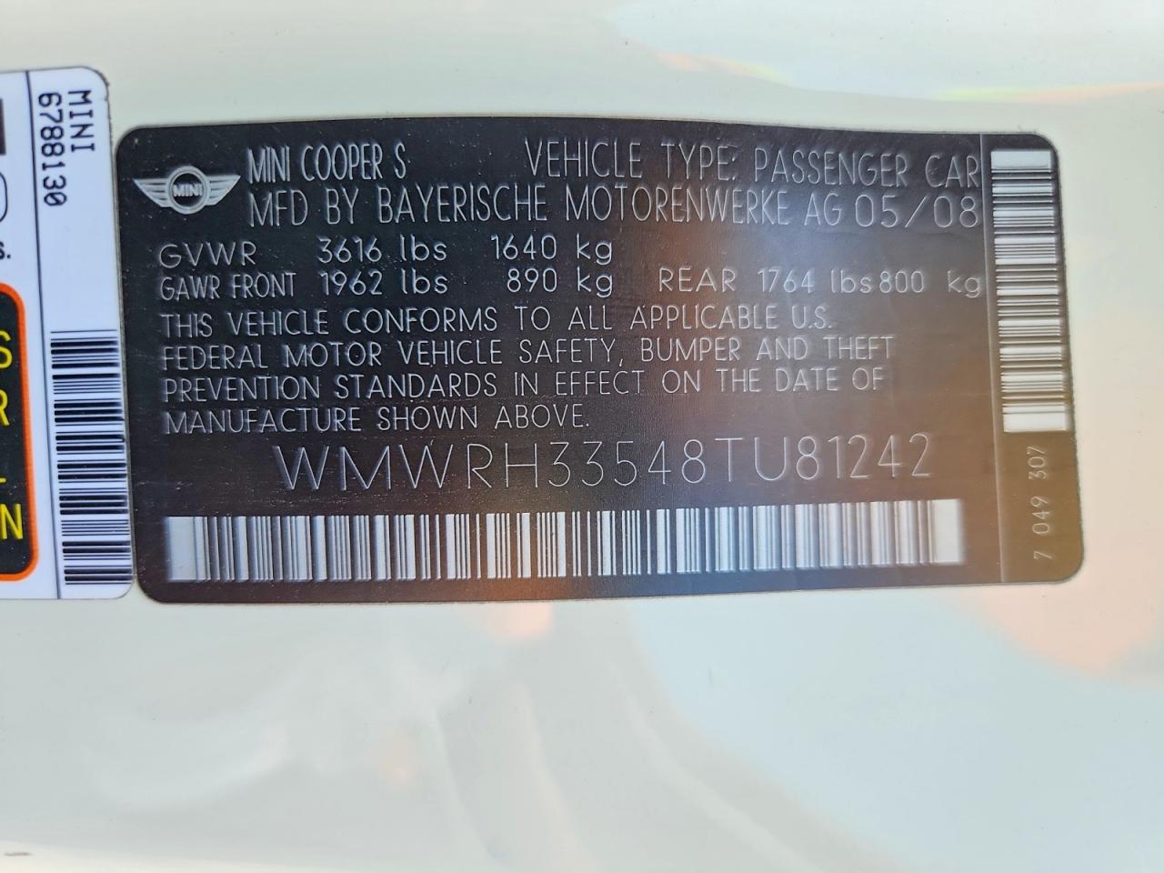 2008 Mini Cooper S White vin: WMWRH33548TU81242