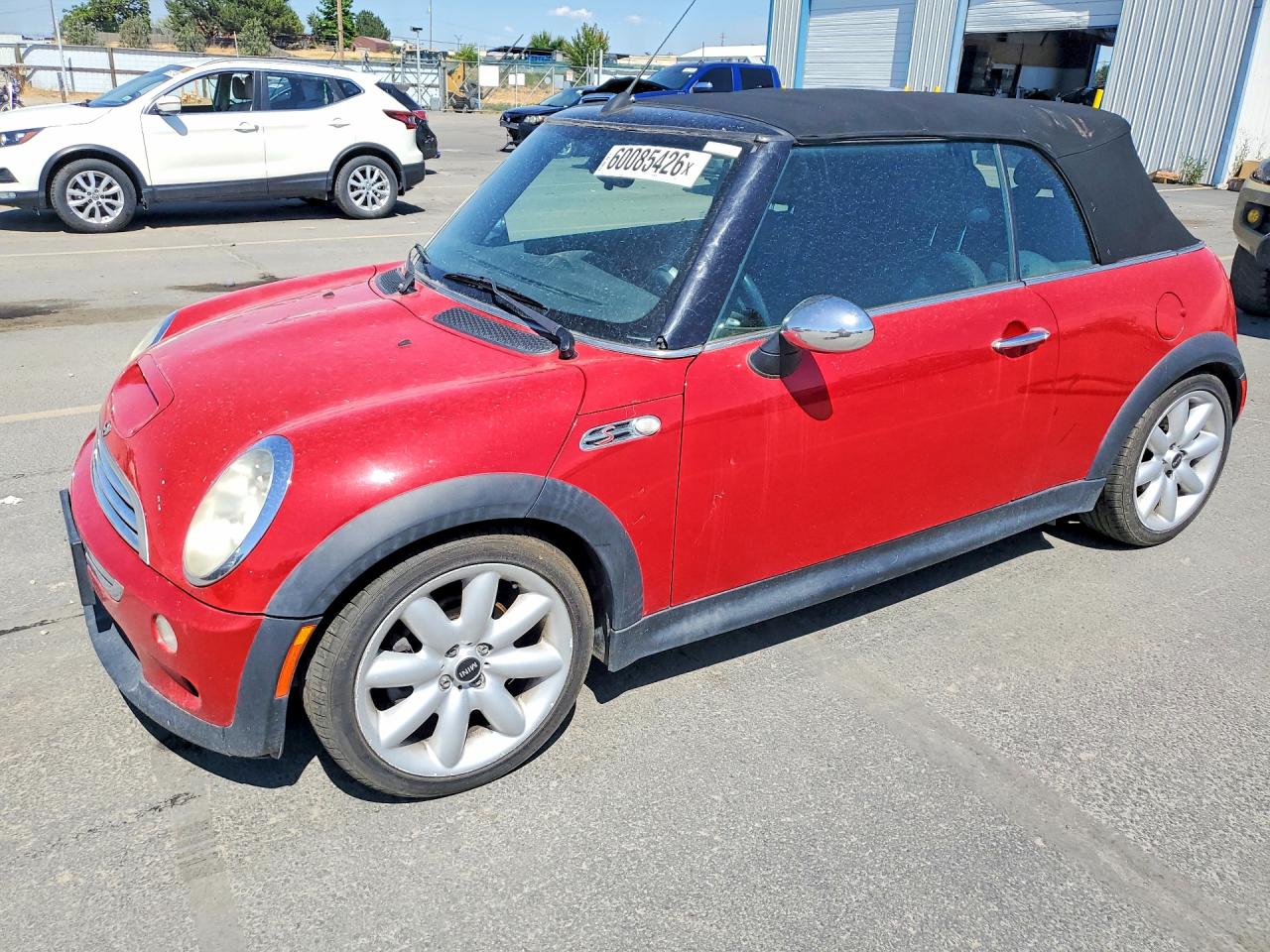 2005 Mini Cooper S Red vin: WMWRH33555TF83745