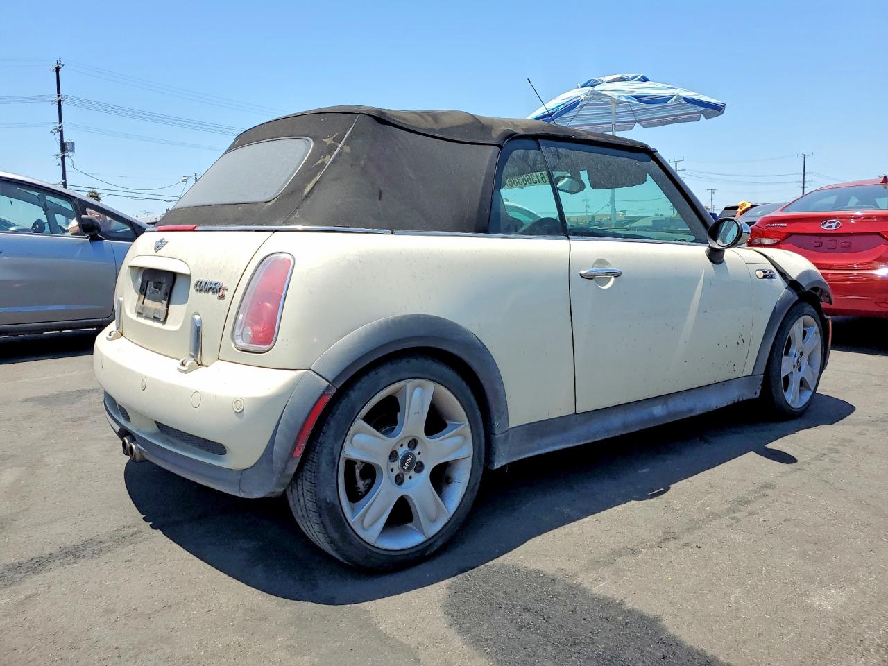 2006 Mini Cooper S Cream vin: WMWRH33566TF89054