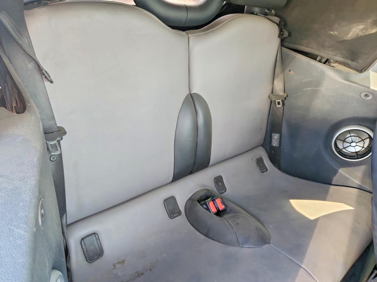2006 Mini Cooper S Silver vin: WMWRH33576TF87846