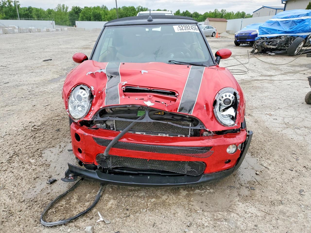 2006 Mini Cooper S Two Tone vin: WMWRH33576TL93010