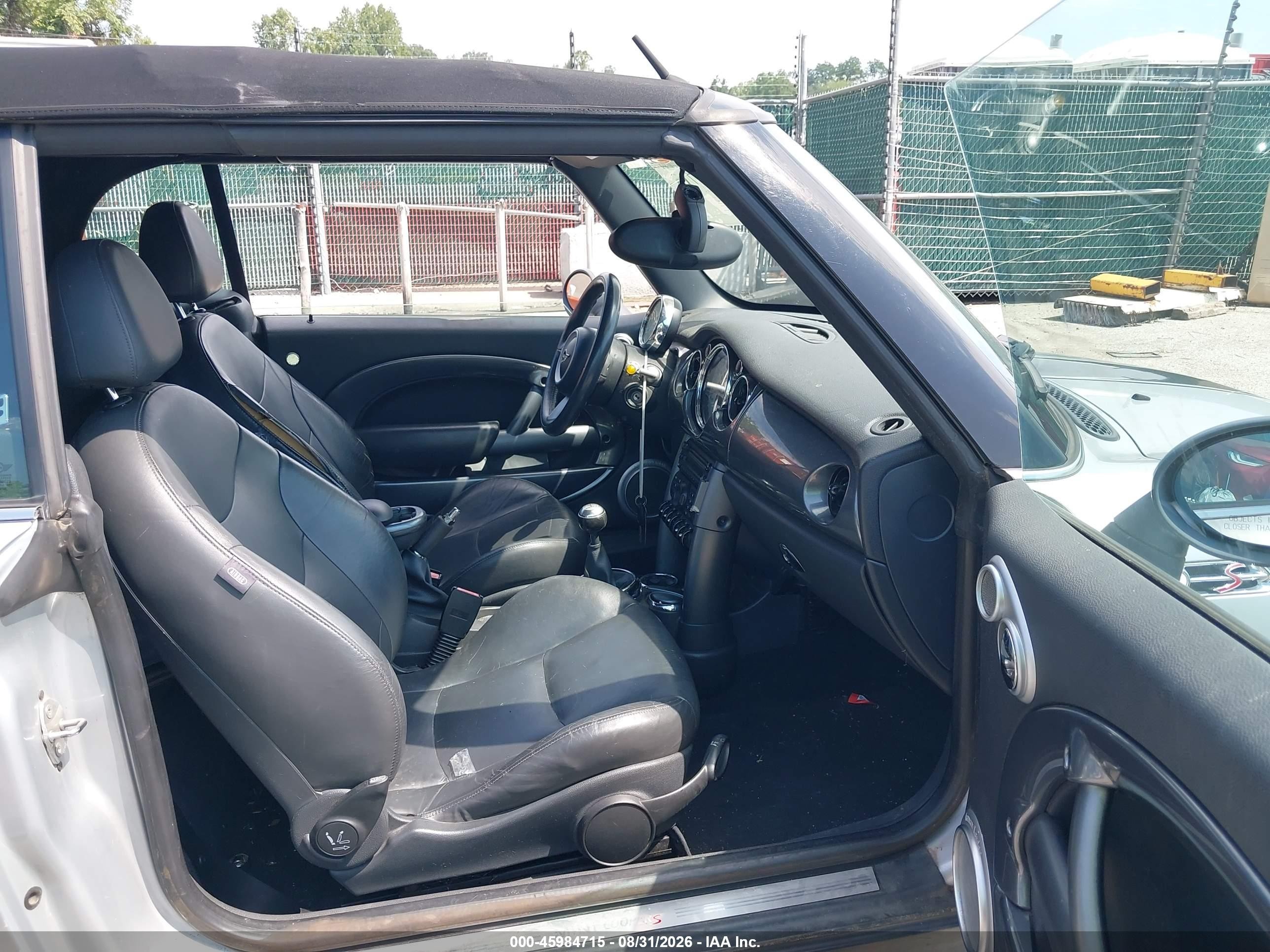 2007 Mini Cooper S   Silver vin: WMWRH33587TJ43759