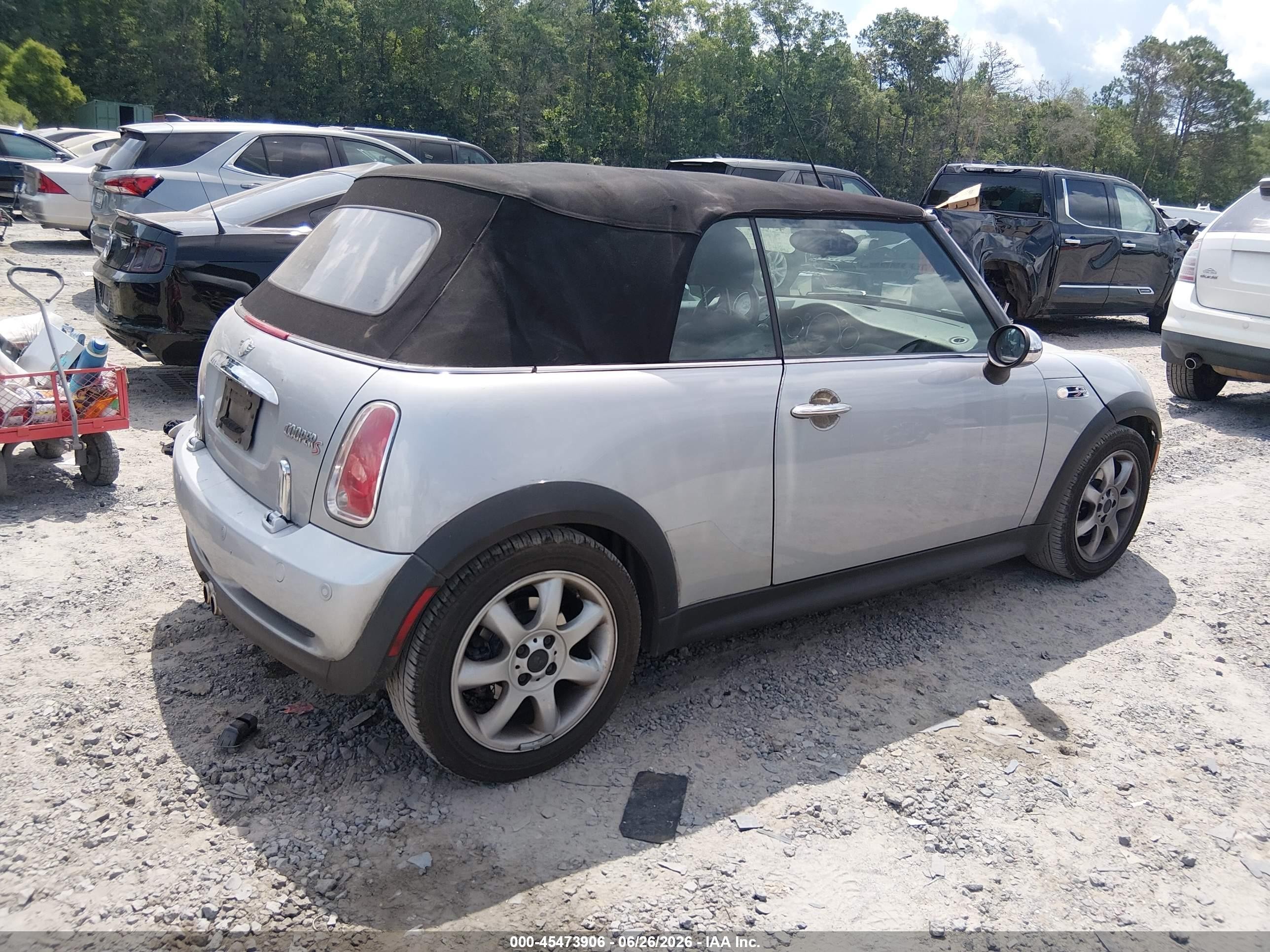 2008 Mini Cooper S   Silver vin: WMWRH33588TU80725
