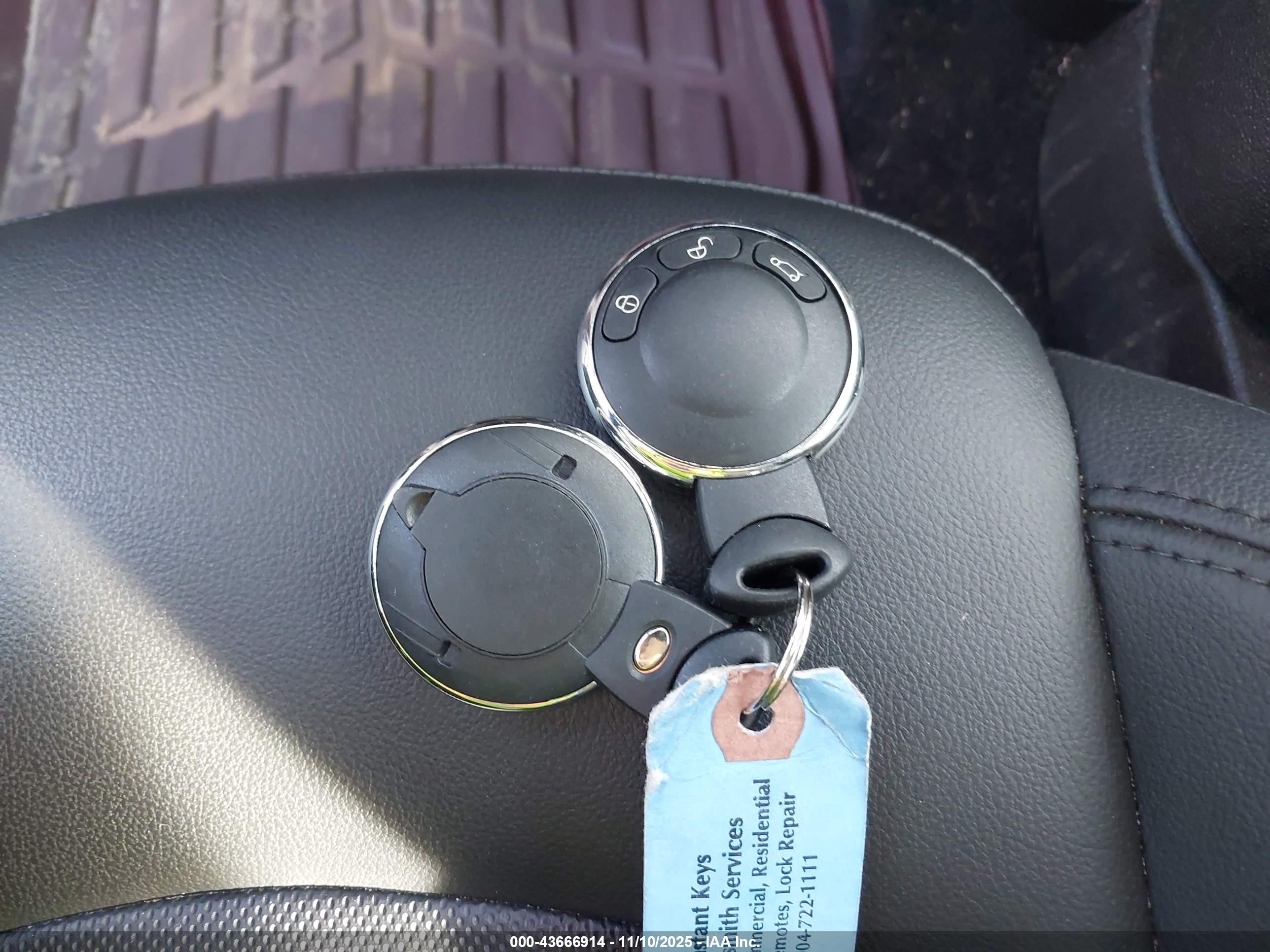 2014 Mini Paceman Cooper Коричневый vin: WMWSS1C51EWN94406