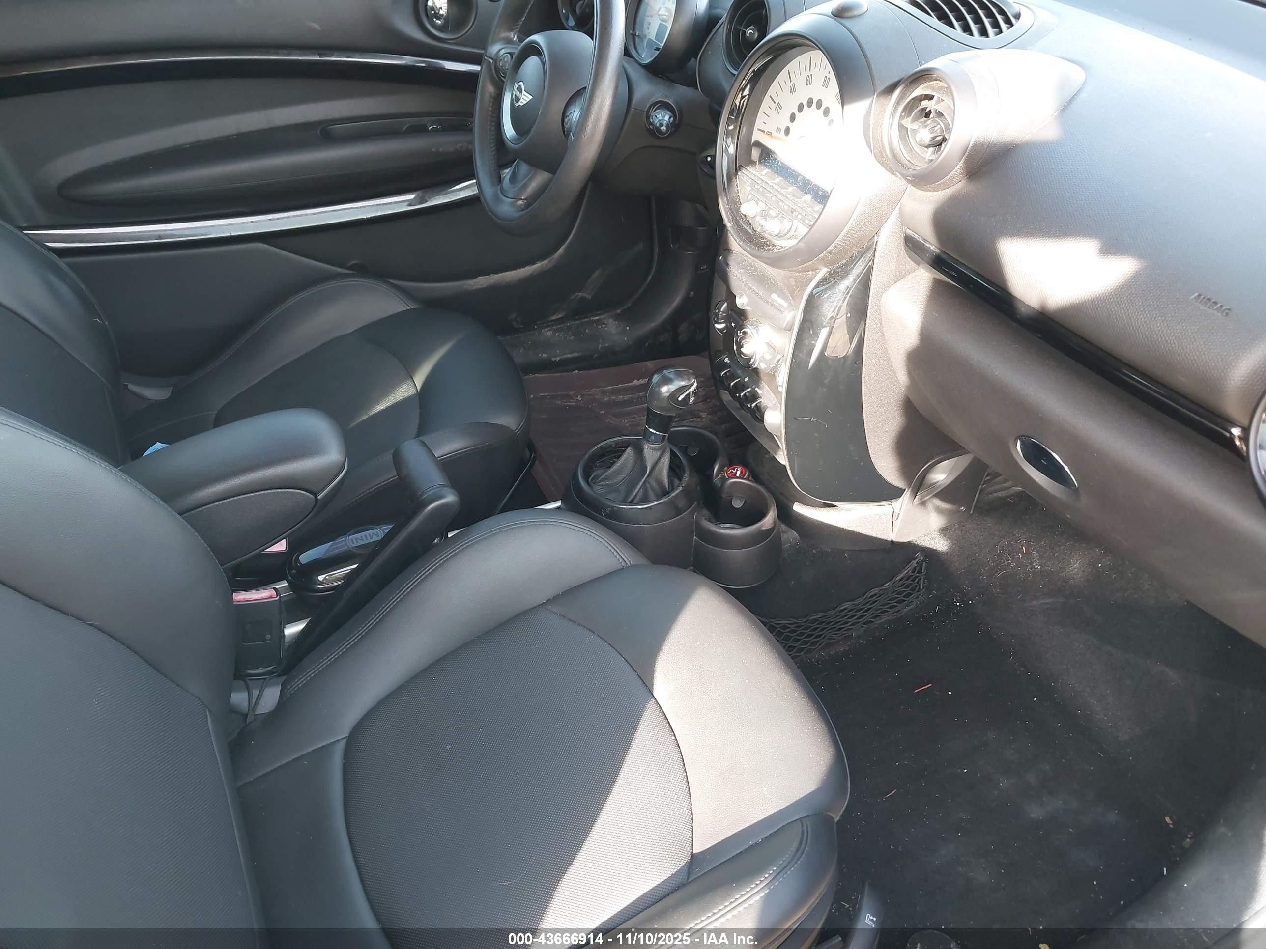 2014 Mini Paceman Cooper Коричневый vin: WMWSS1C51EWN94406