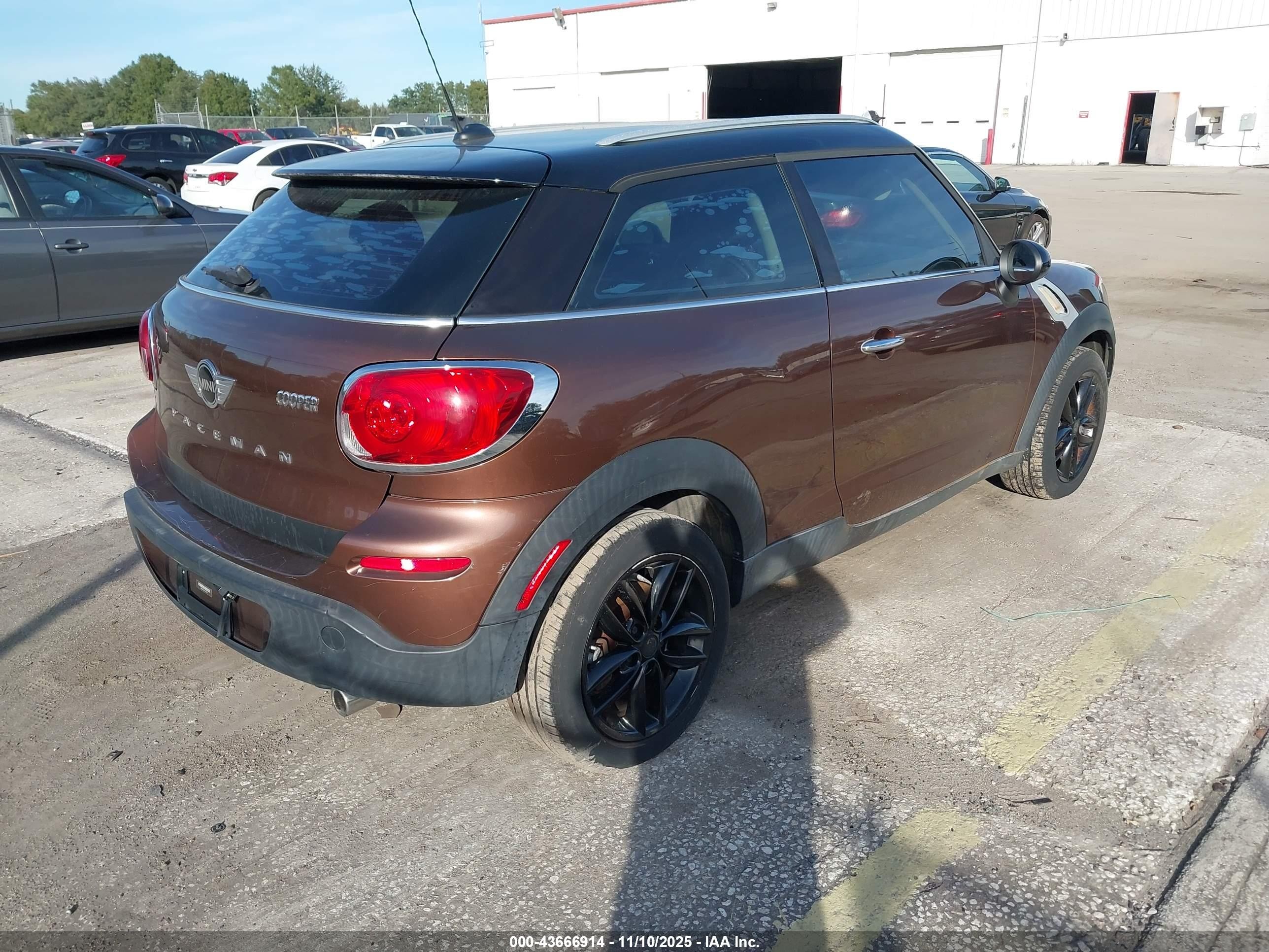 2014 Mini Paceman Cooper Коричневый vin: WMWSS1C51EWN94406