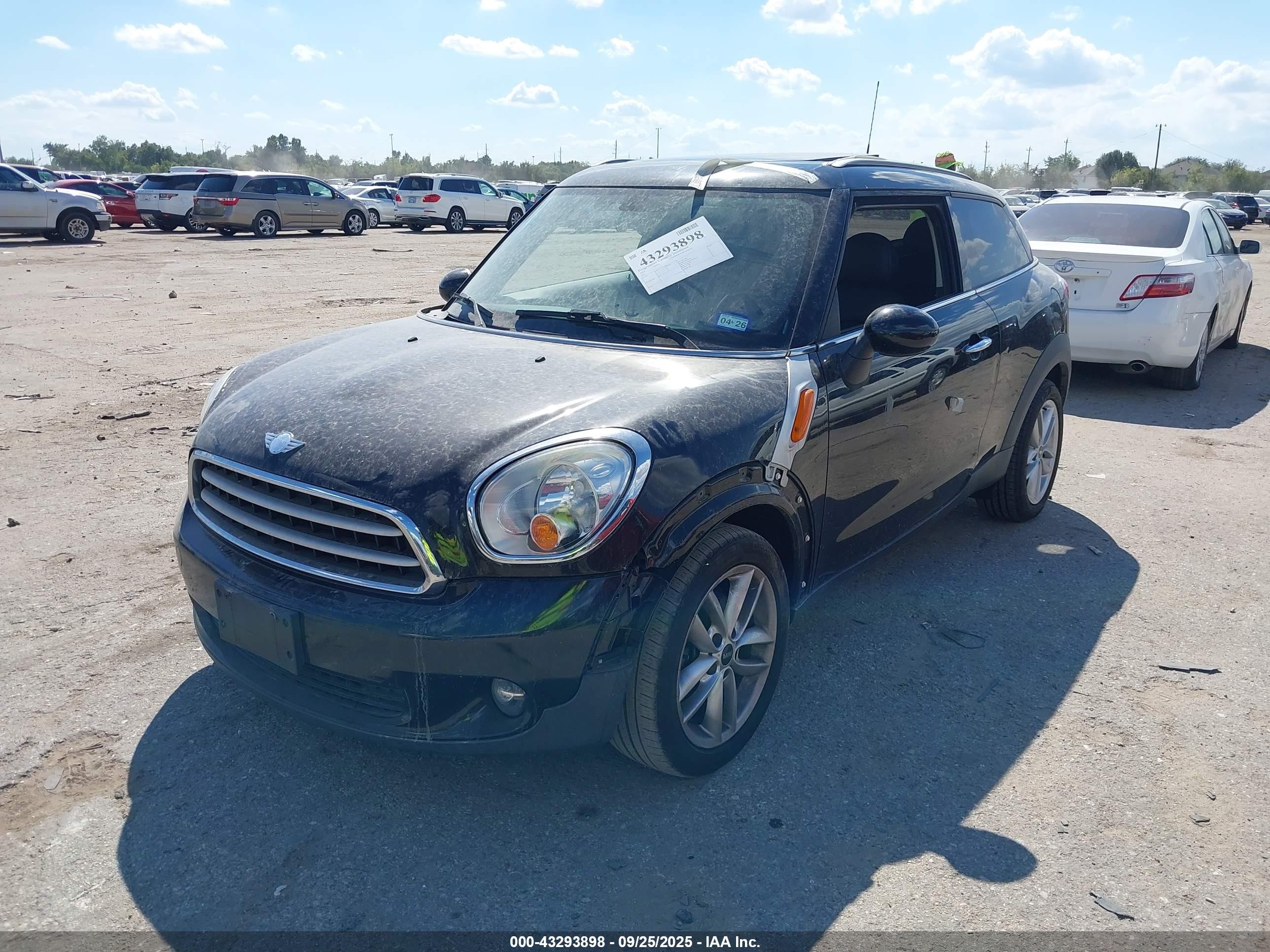2014 Mini Paceman Cooper Black vin: WMWSS1C51EWN94633