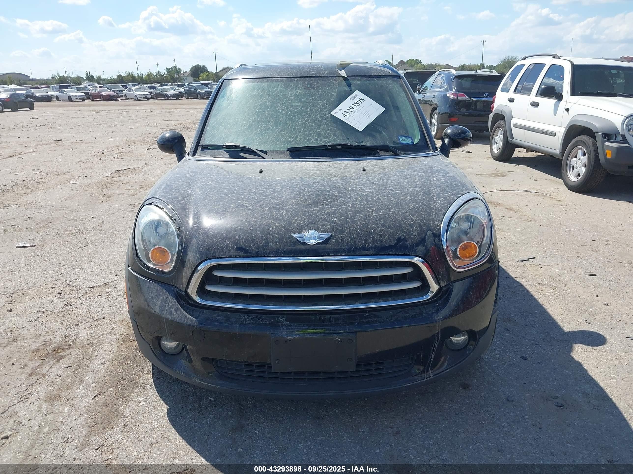 2014 Mini Paceman Cooper Black vin: WMWSS1C51EWN94633