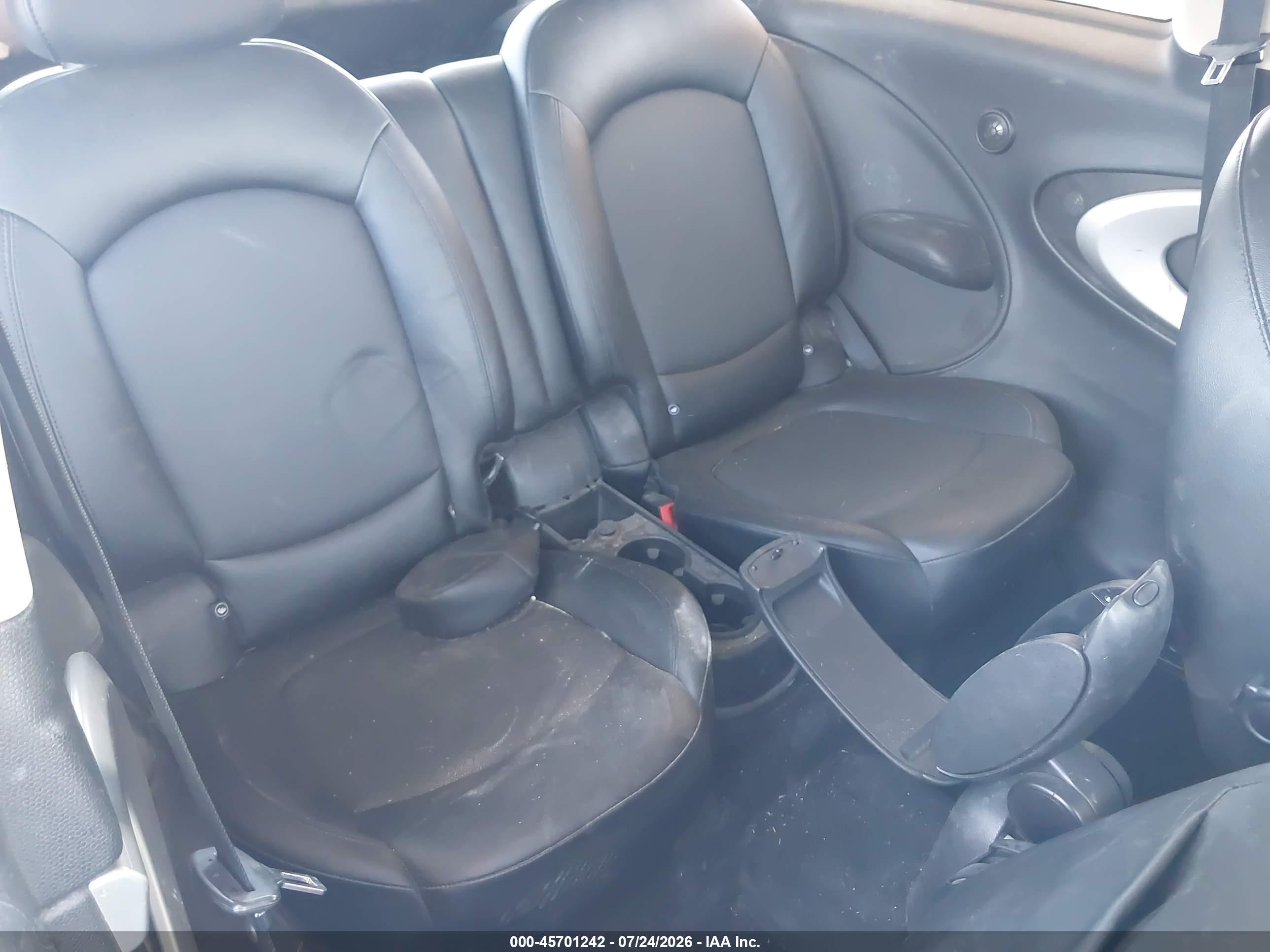 2014 Mini Paceman Cooper White vin: WMWSS1C52EWN46669