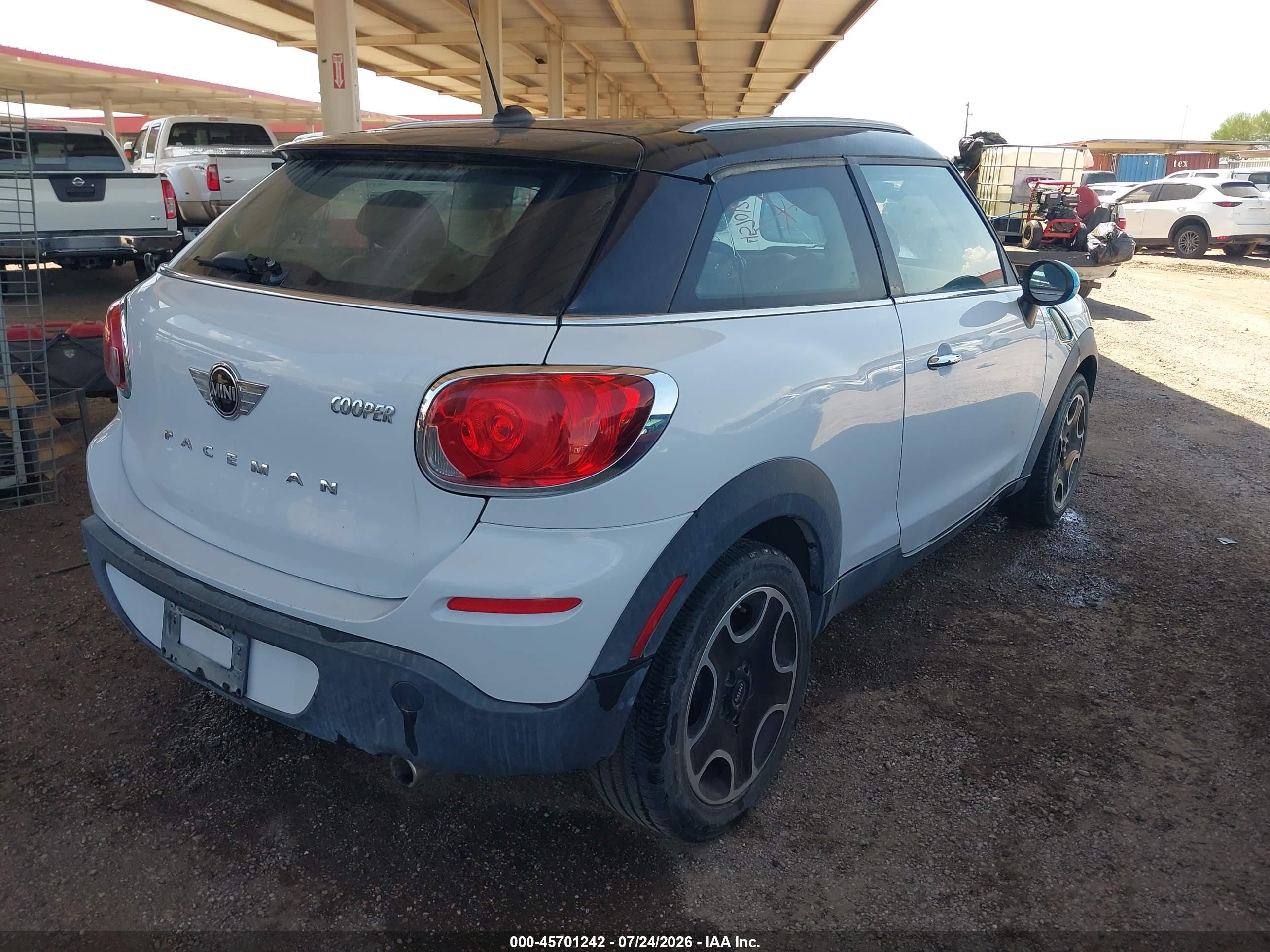 2014 Mini Paceman Cooper White vin: WMWSS1C52EWN46669
