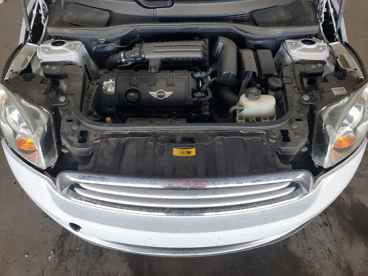 2013 Mini Cooper Paceman White vin: WMWSS1C55DWN94214