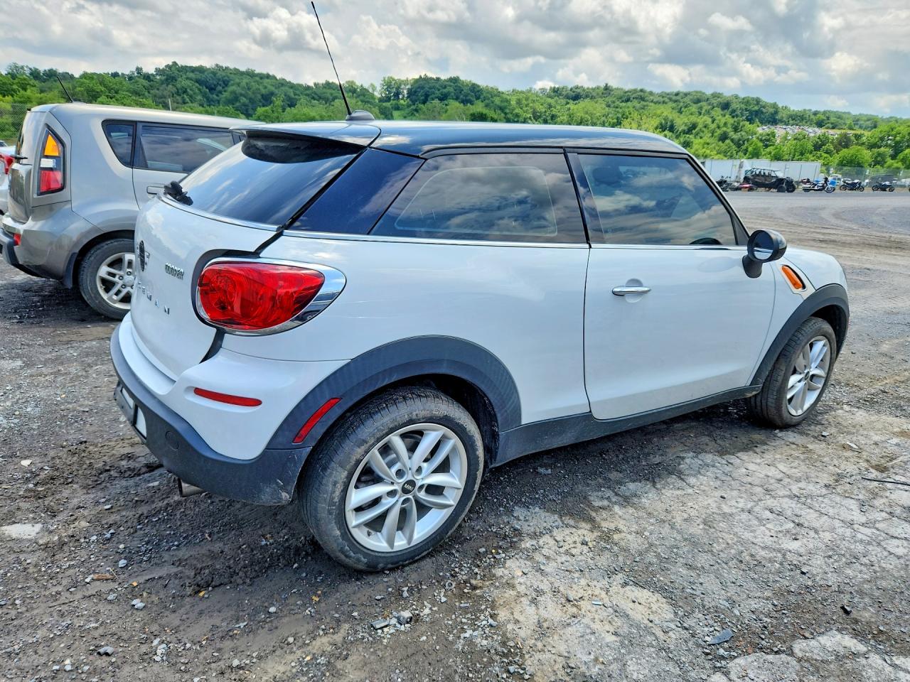 2014 Mini Cooper Paceman White vin: WMWSS1C58EWN94841