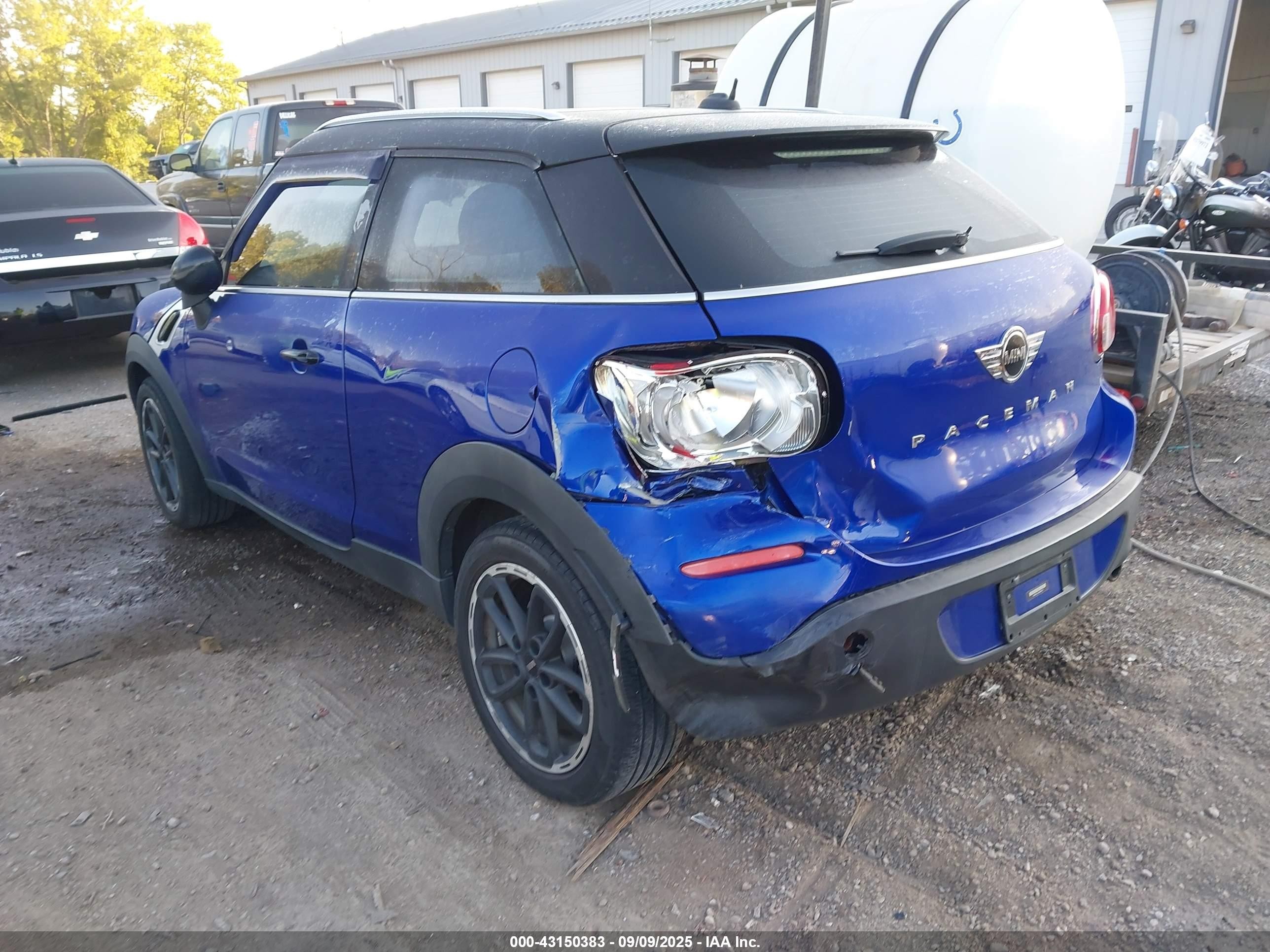 2014 Mini Paceman Cooper Blue vin: WMWSS1C5XEWN94761