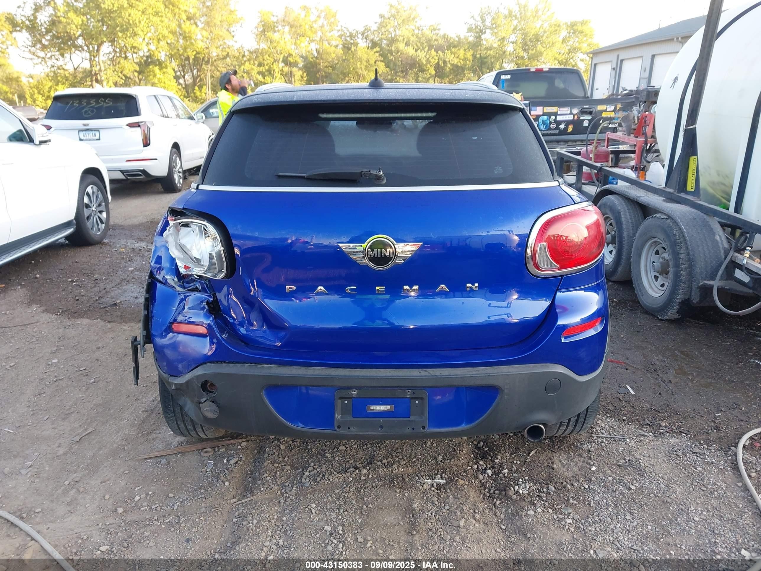 2014 Mini Paceman Cooper Blue vin: WMWSS1C5XEWN94761