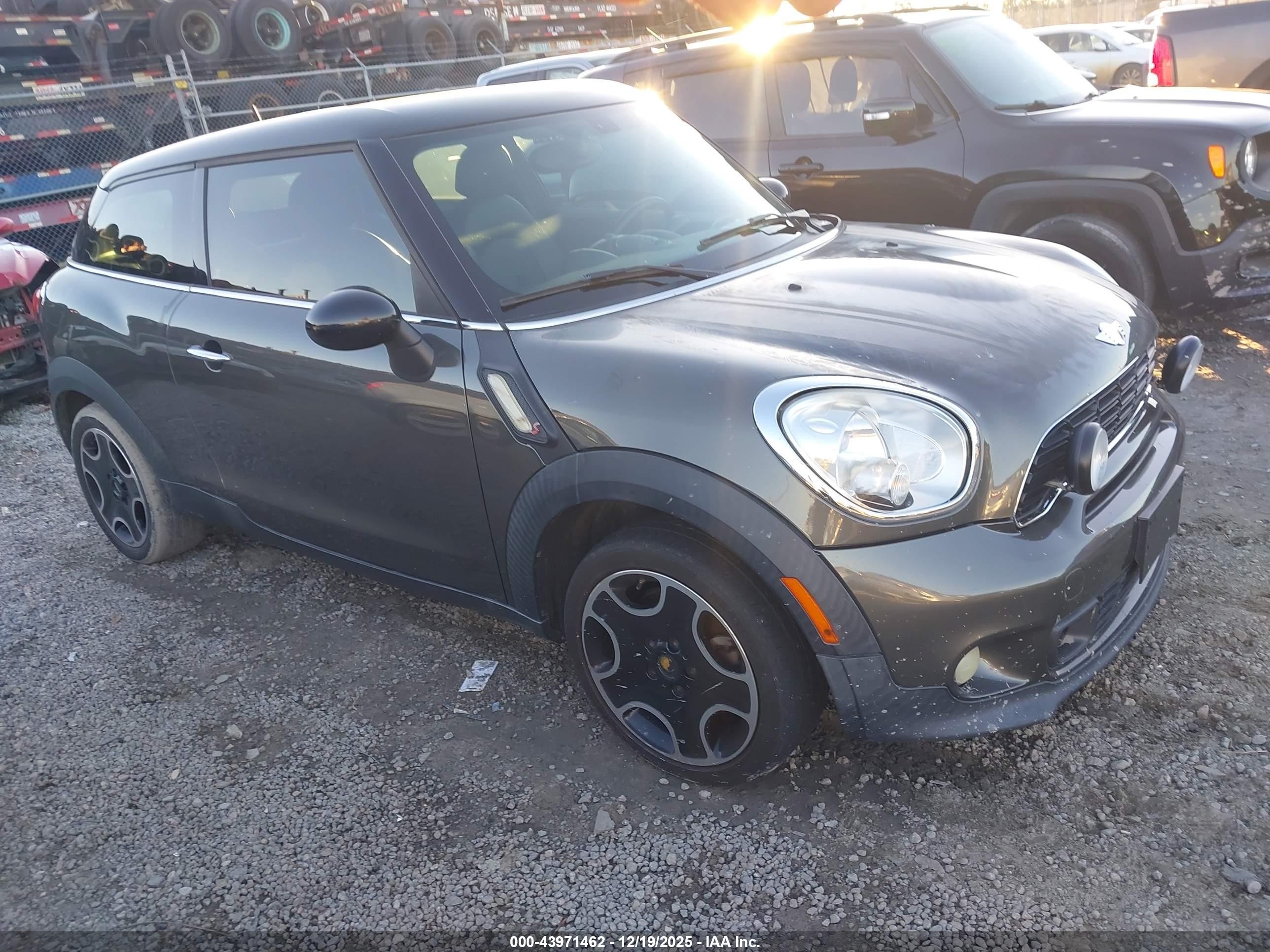 2014 Mini Paceman Cooper S Gray vin: WMWSS5C51EWN67262