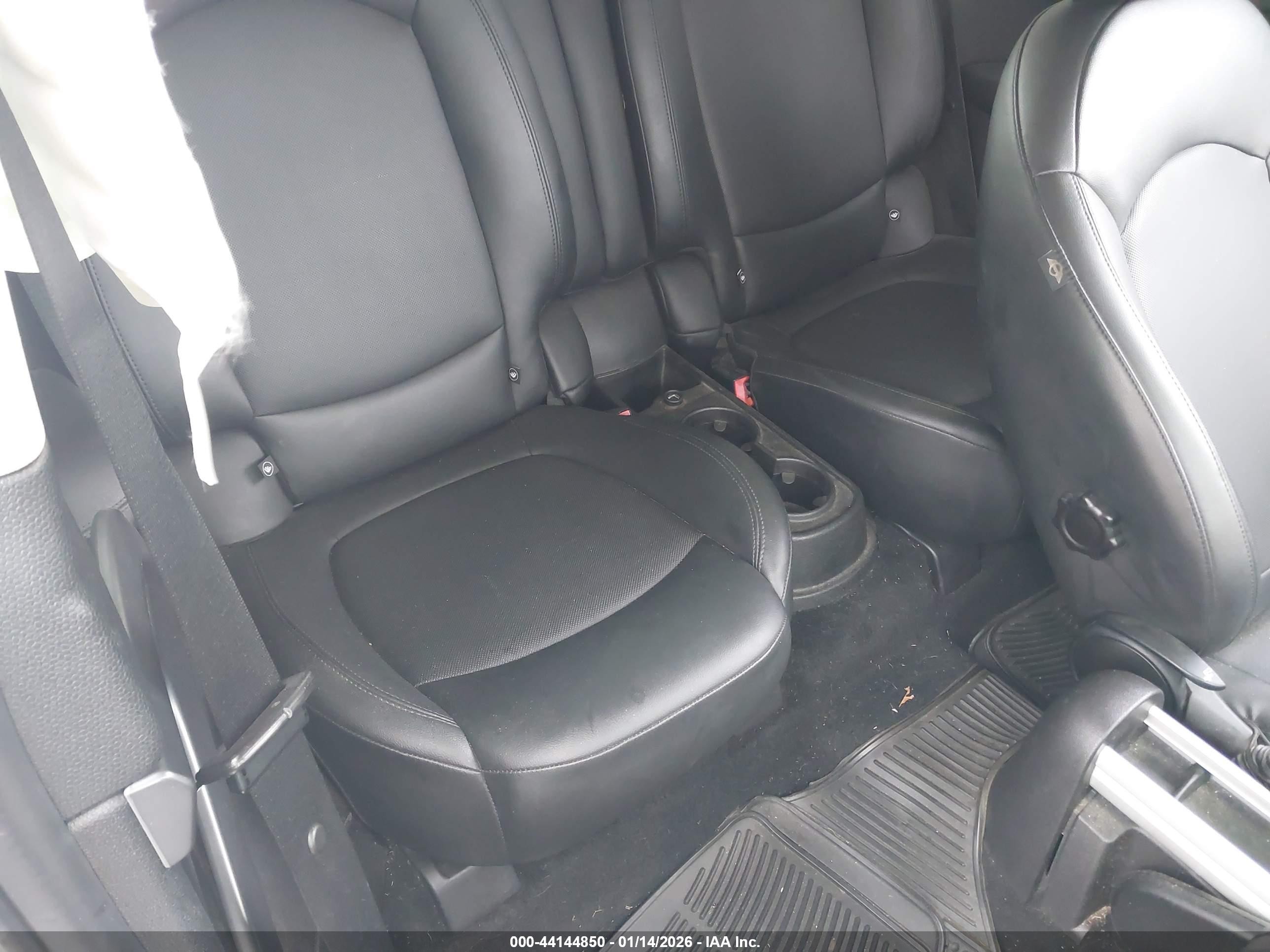 2014 Mini Paceman Cooper S White vin: WMWSS5C52EWN66931